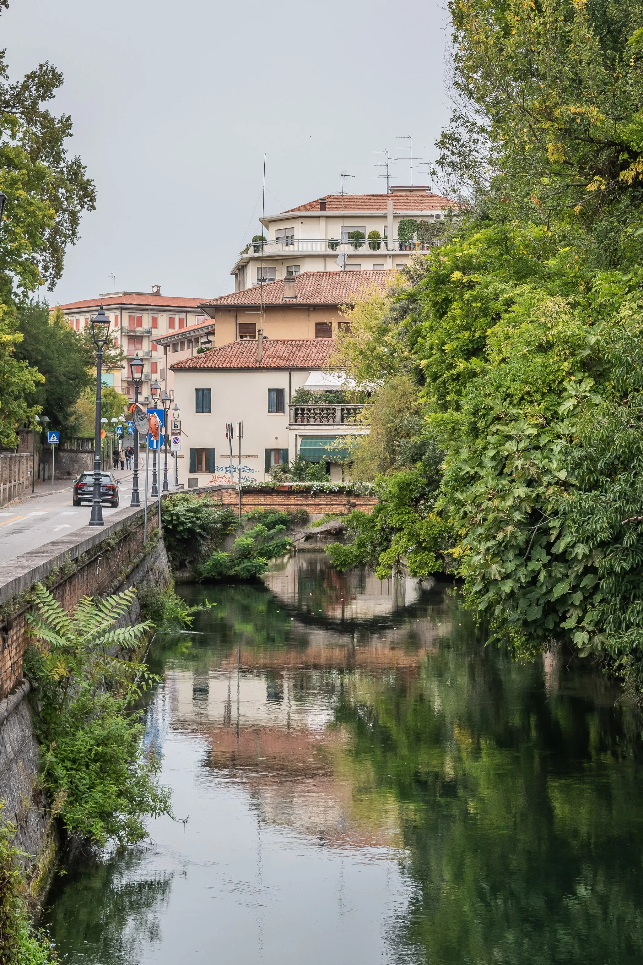 Photo showing: Canal in Oderzo, Veneto, Italy