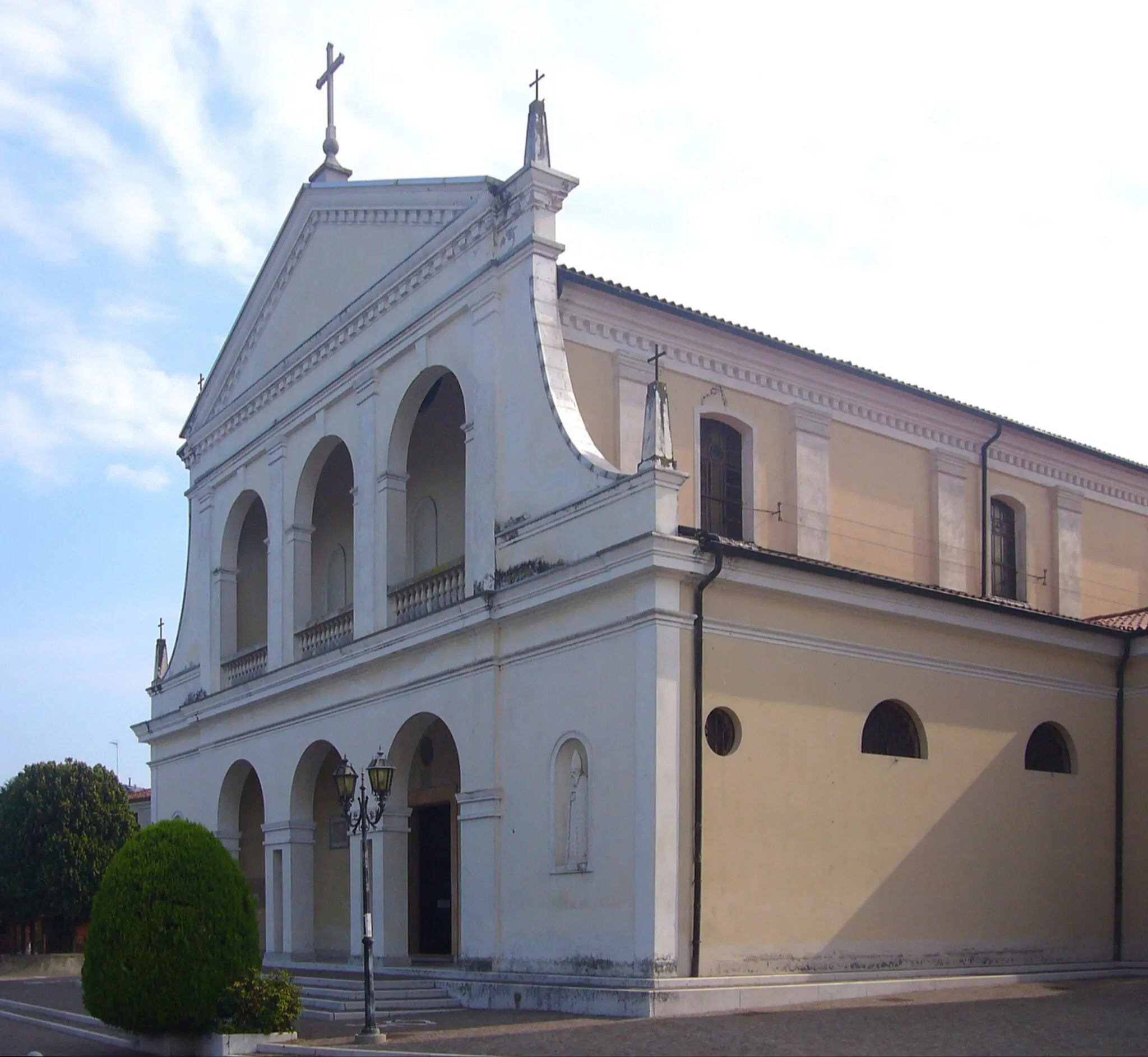 Photo showing: La facciata della chiesa parrocchiale di Ormelle