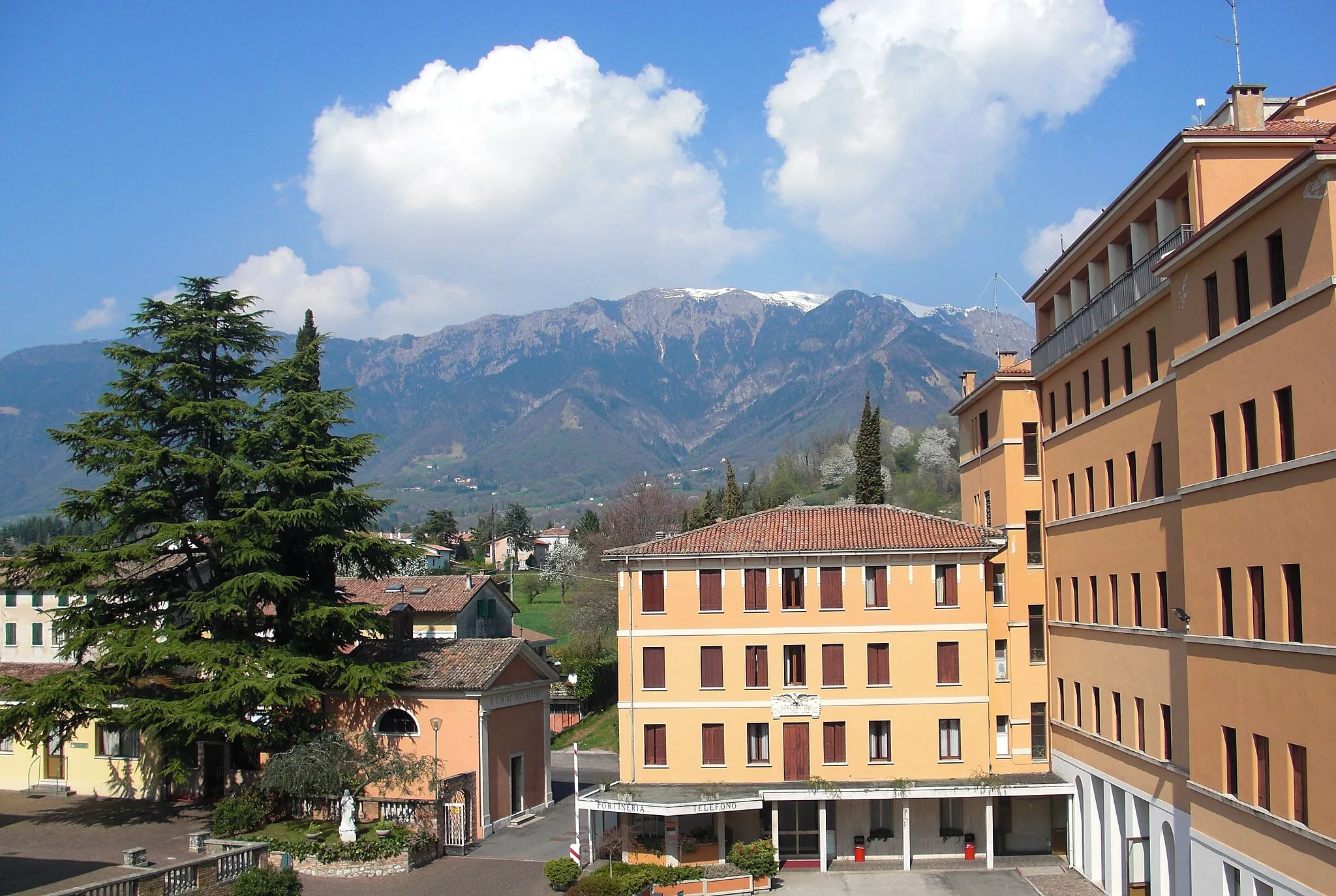 Photo showing: CIMBA Undergraduate and Graduate campus in Paderno del Grappa, Italy