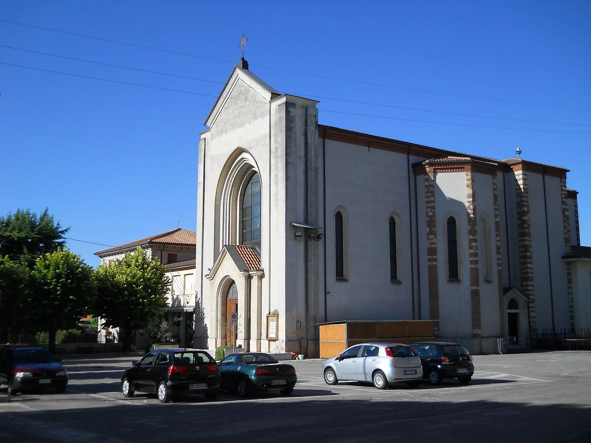 Photo showing: Chiesa parrocchiale di Pedemonte (San Pietro in Cariano - VR)