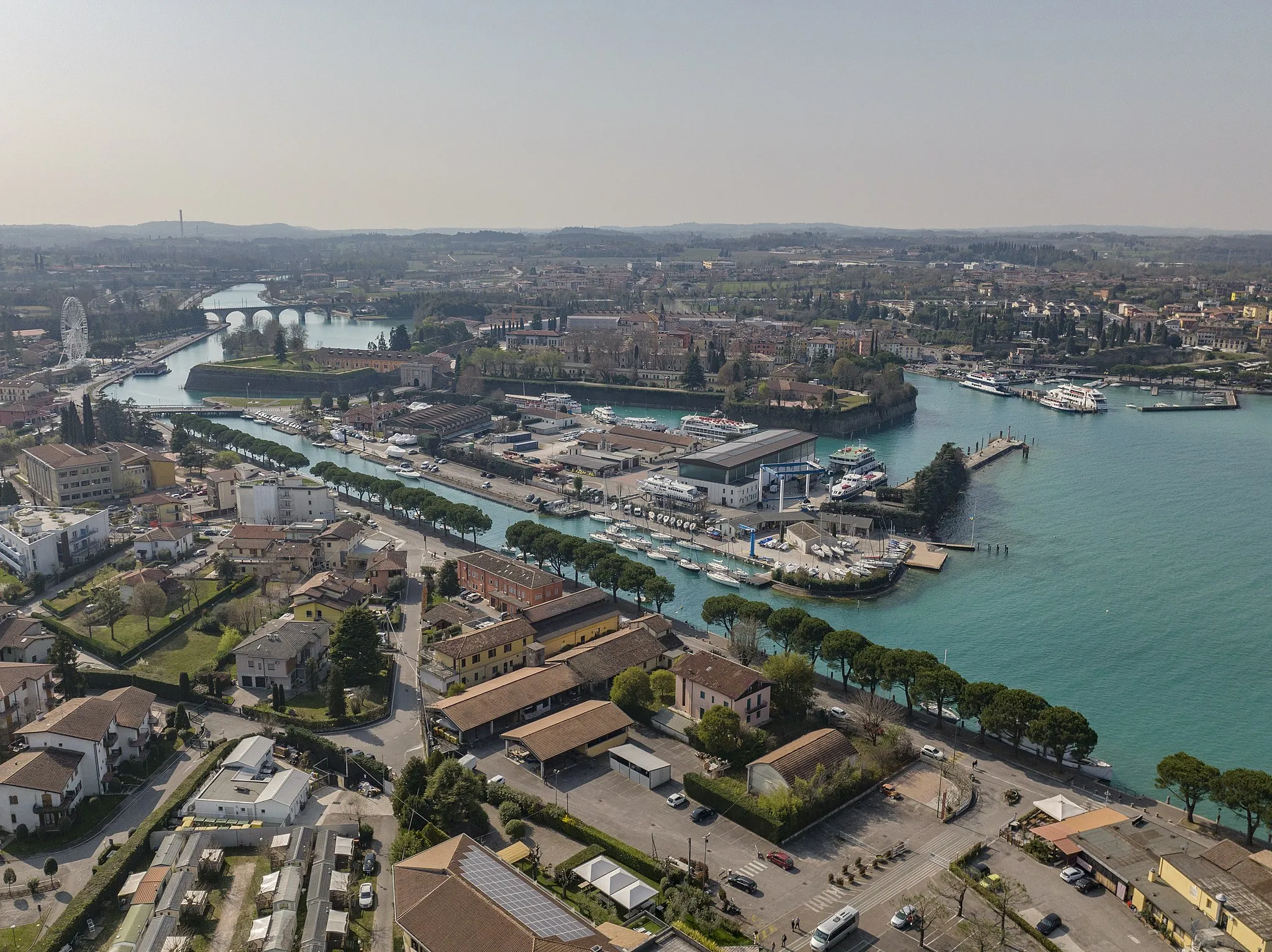 Photo showing: Peschiera del Garda, Italy