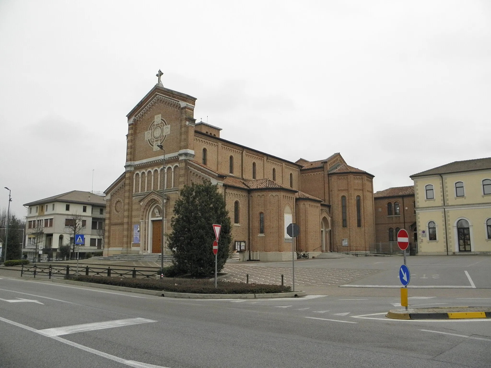 Photo showing: Quinto di Treviso: la chiesa parrocchiale di San Giorgio.