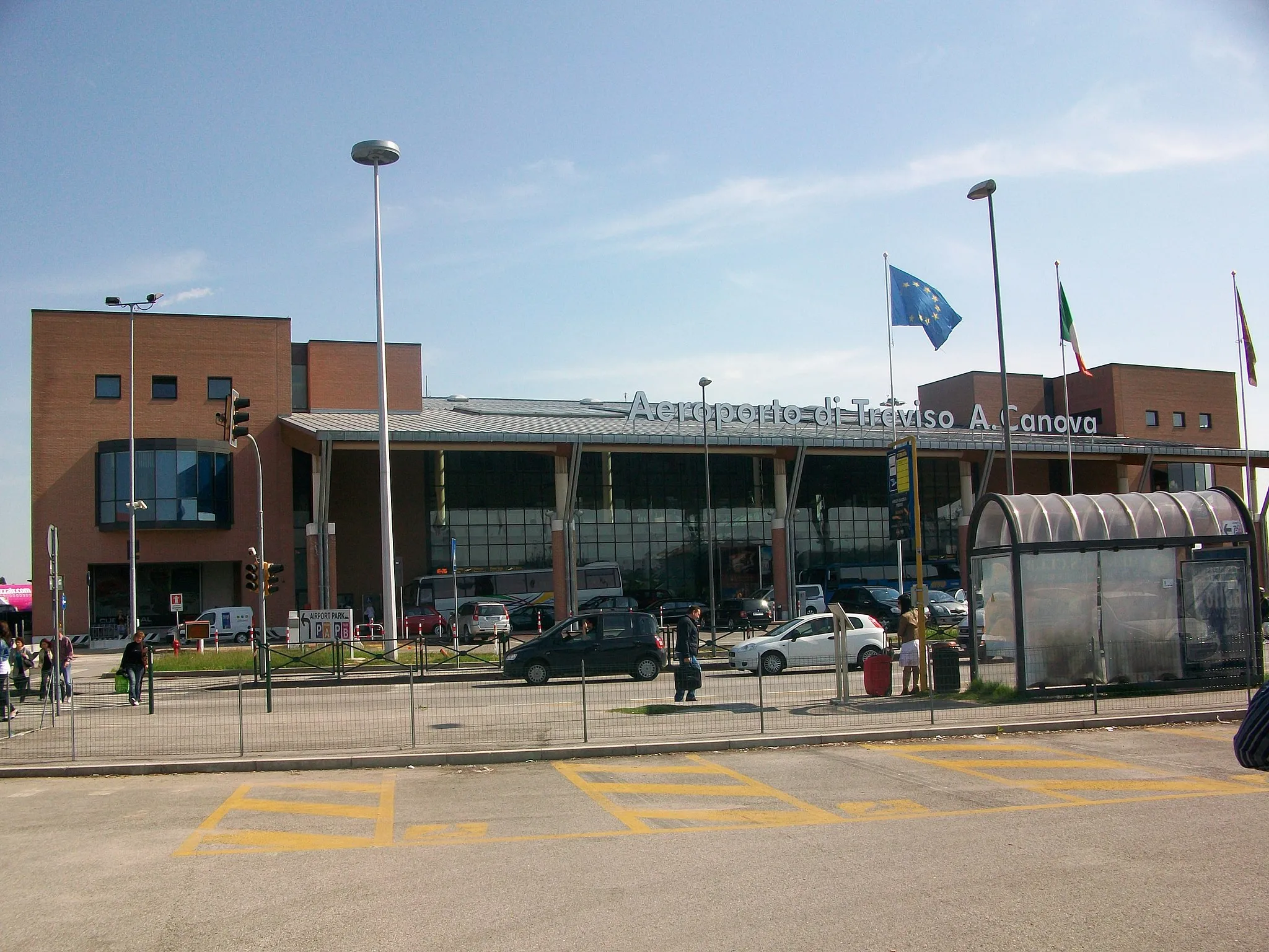 Photo showing: Terminal aeroportuale