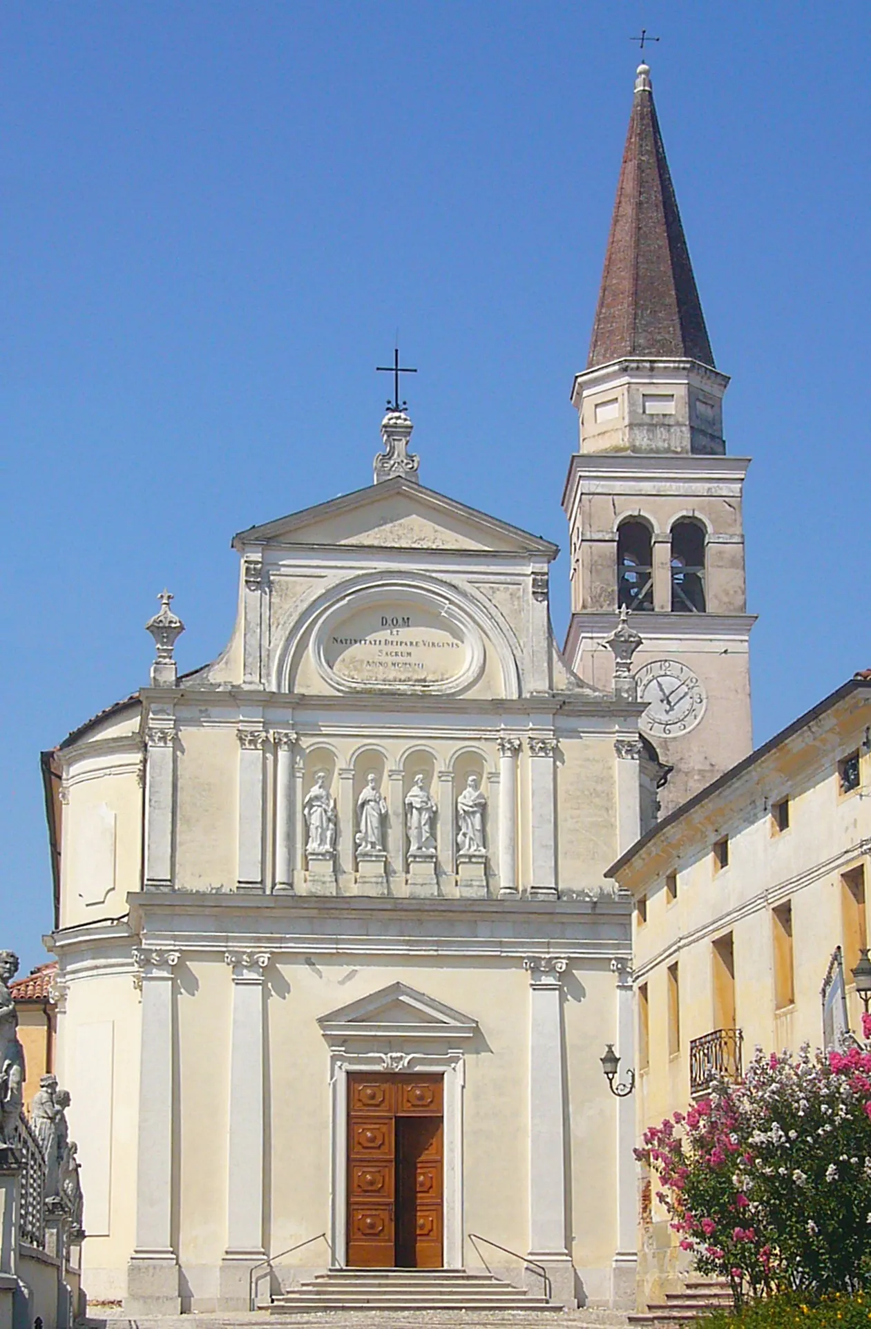 Photo showing: La chiesa parrocchiale di Rossano Veneto