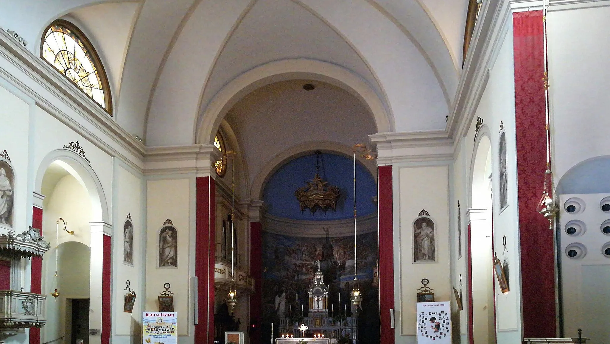 Photo showing: L'interno della chiesa parrocchiale di San Zenone degli Ezzelini