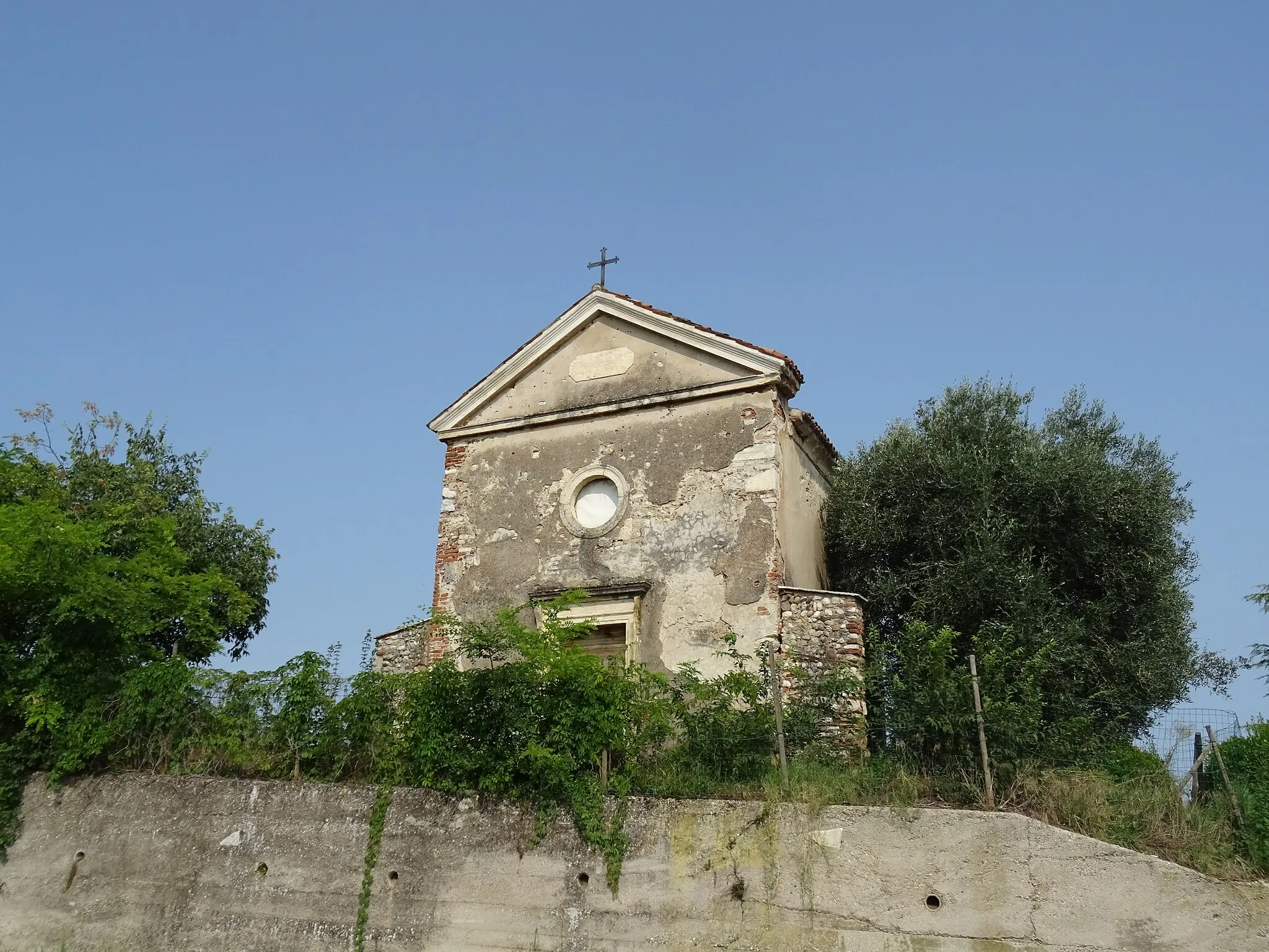 Photo showing: Volperara (Castelnuovo del Garda, Veneto, Italy), Saint Martin church