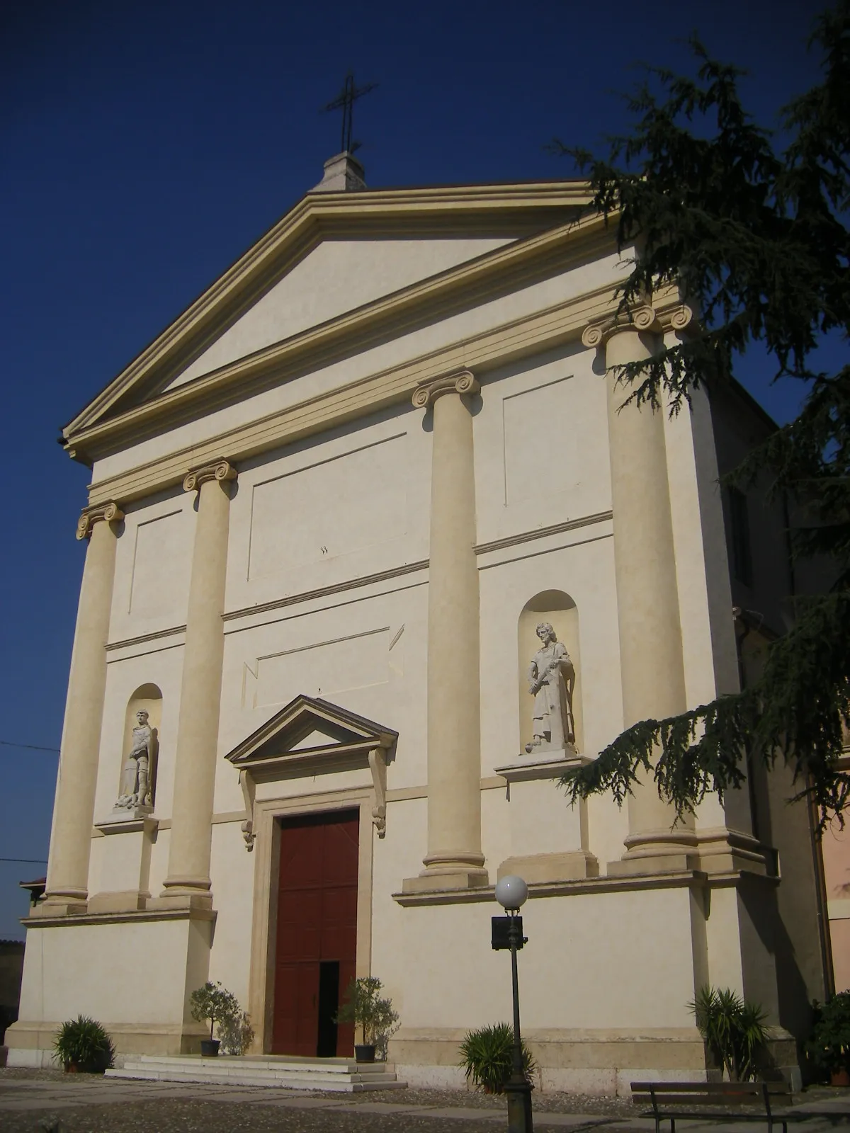 Photo showing: Sanguinetto, chiesa Parrocchiale di San Giorgio Martire (XIX secolo).
