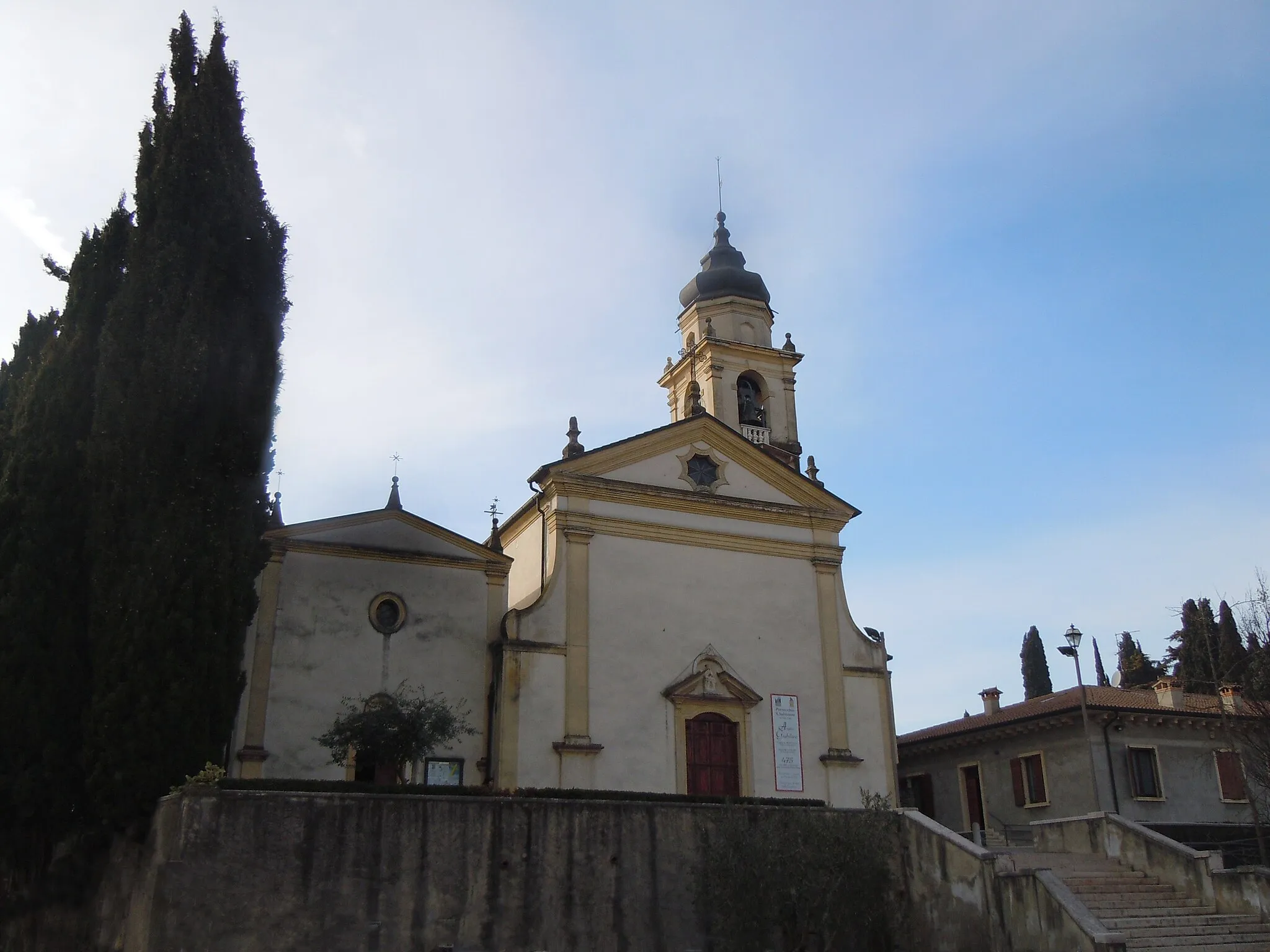 Photo showing: Sona, chiesa parrocchiale.