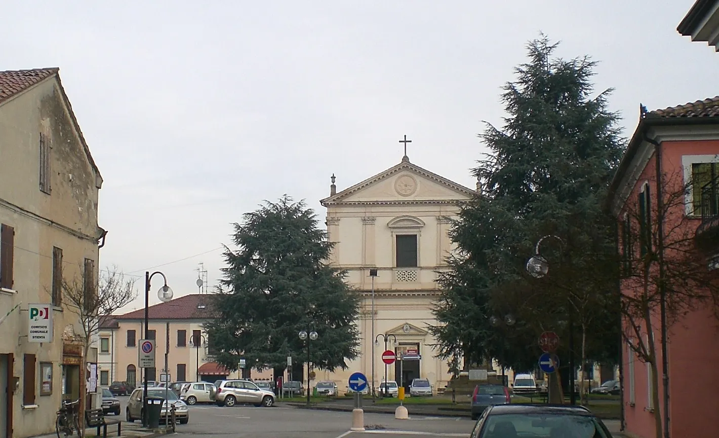 Photo showing: Parrocchia di S. Stefano a Stienta (Rovigo)