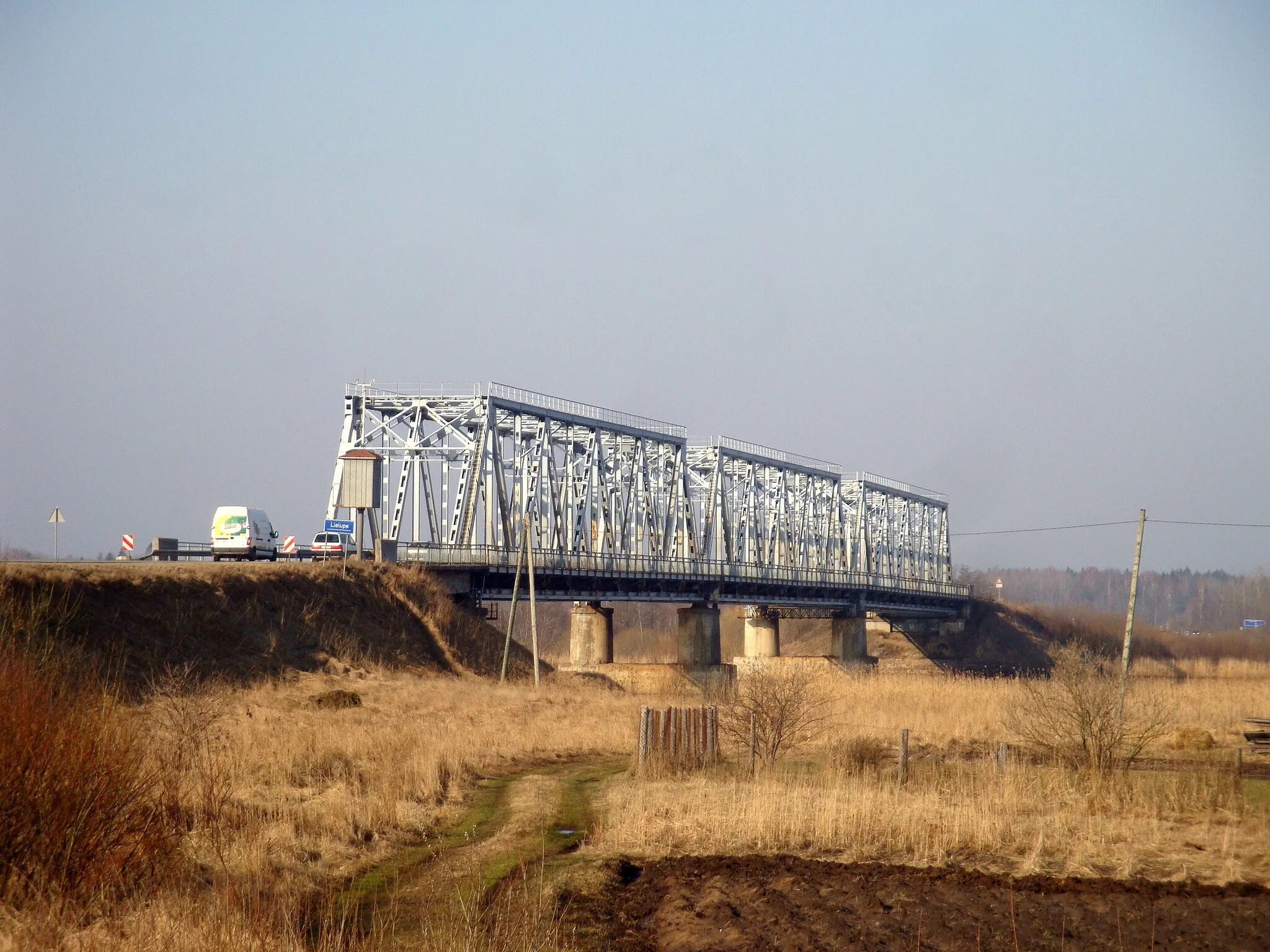 Photo showing: Kalnciems bridge