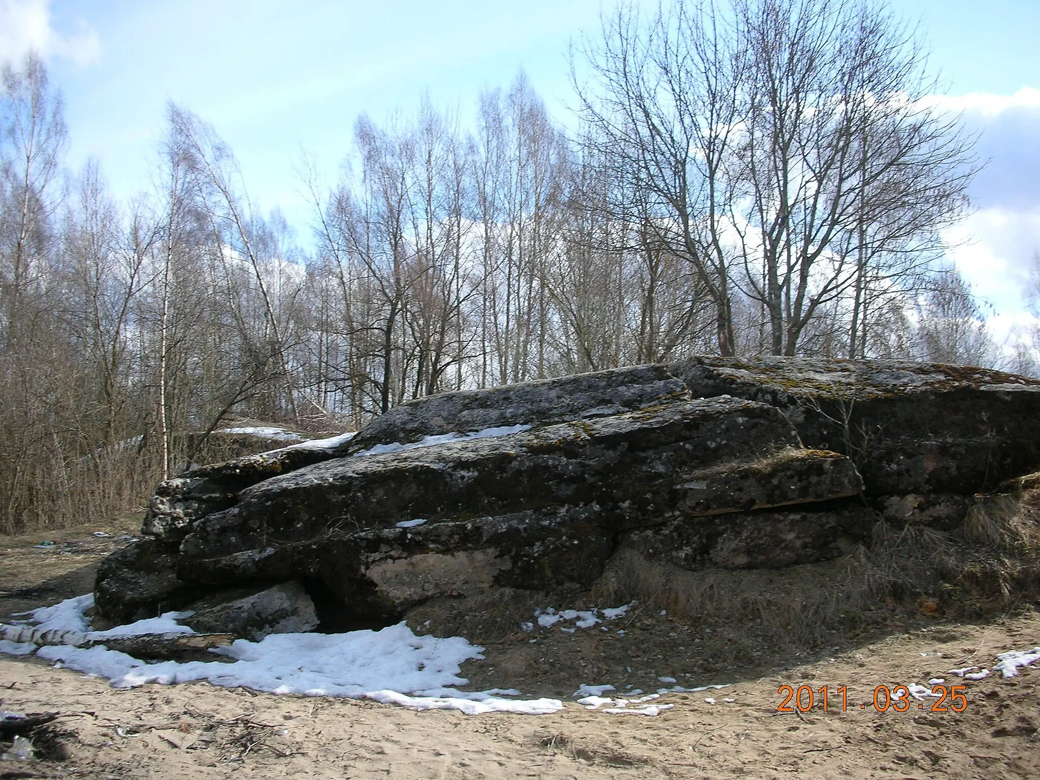 Photo showing: Blindažai netoli autostrados A1/A6 kryžkelės, 1 PK