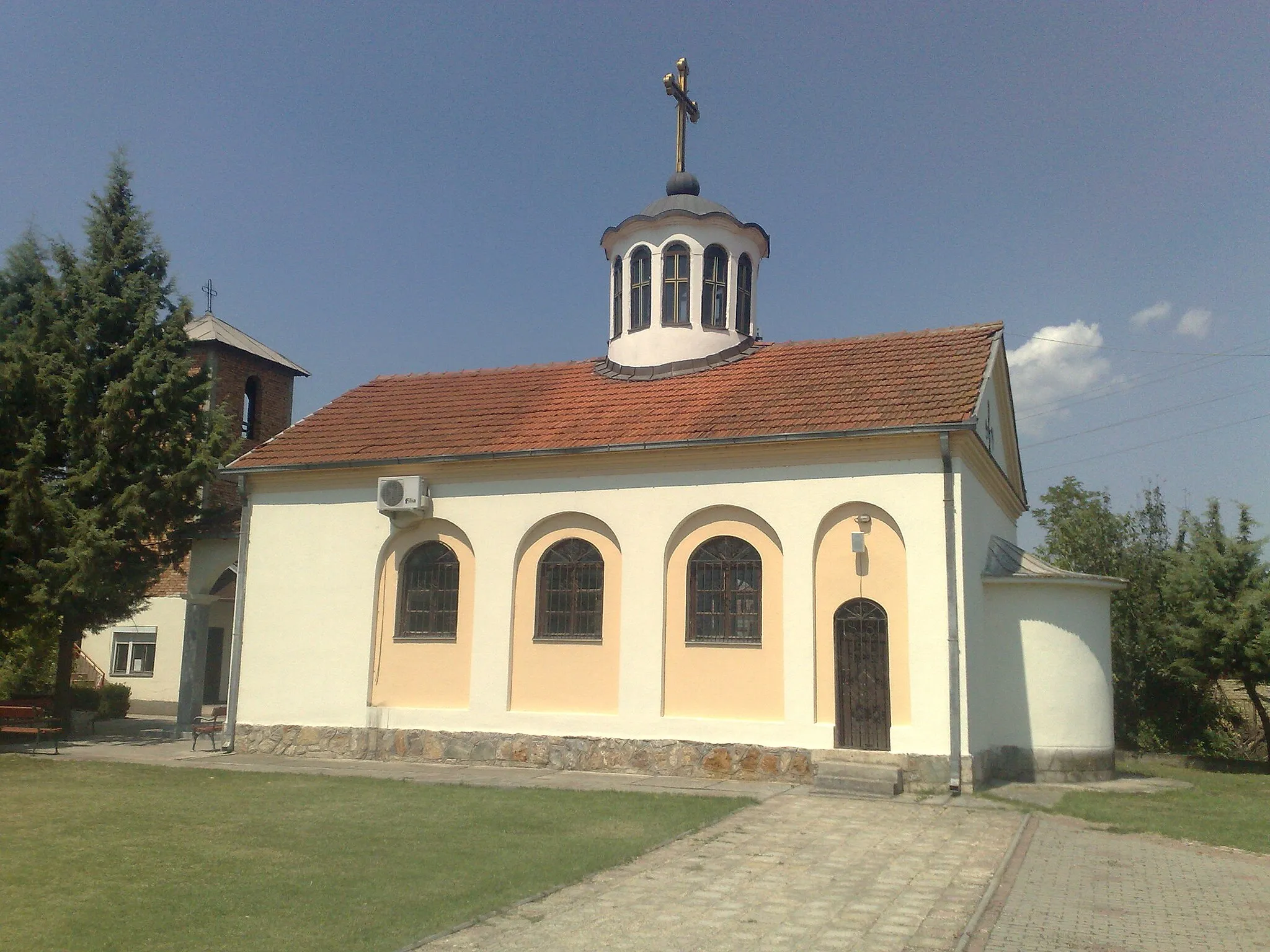 Photo showing: Црквата Св. Петар и Павле во Јурумлери