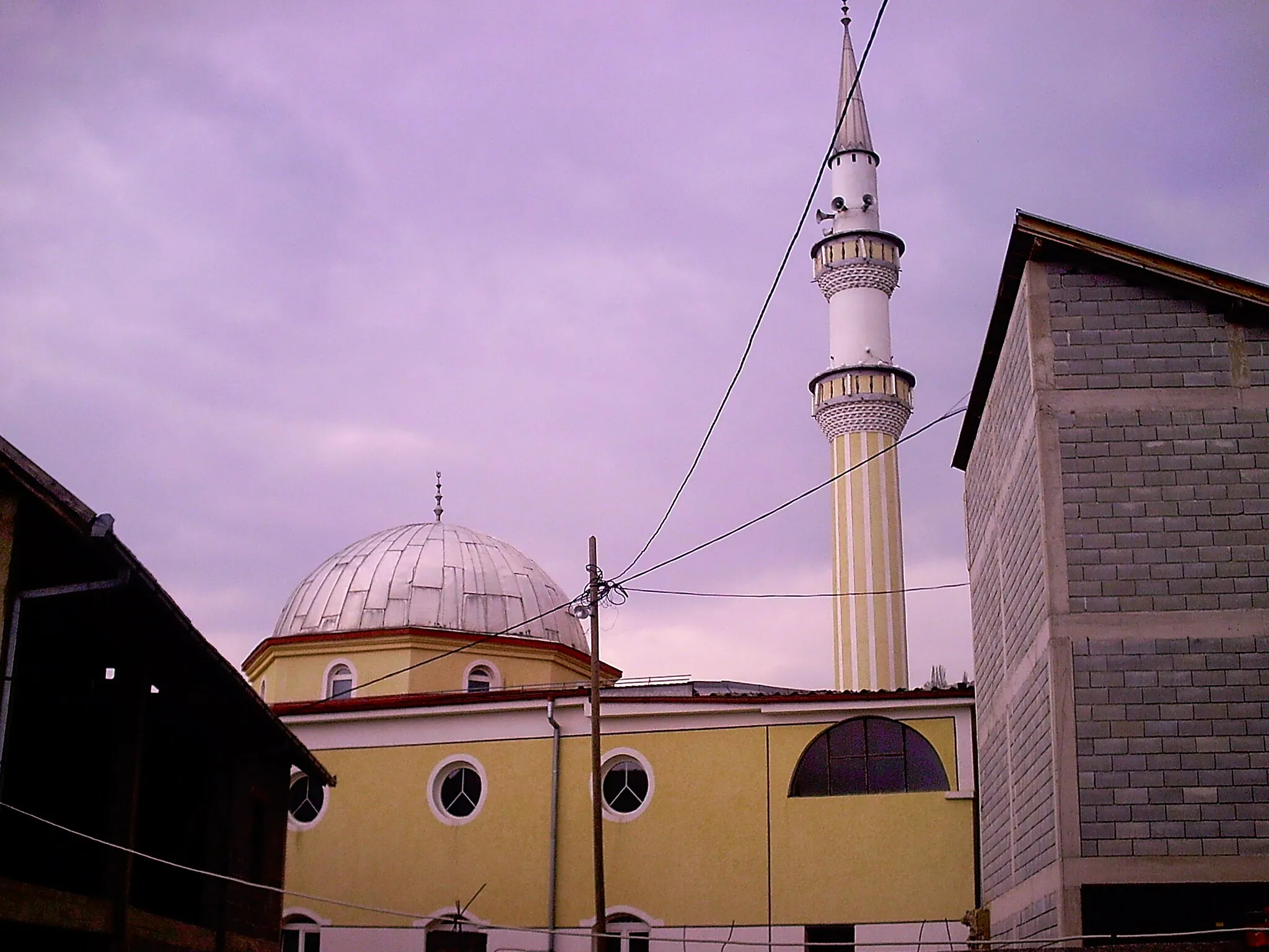 Photo showing: xhamija e vjeter kamjan