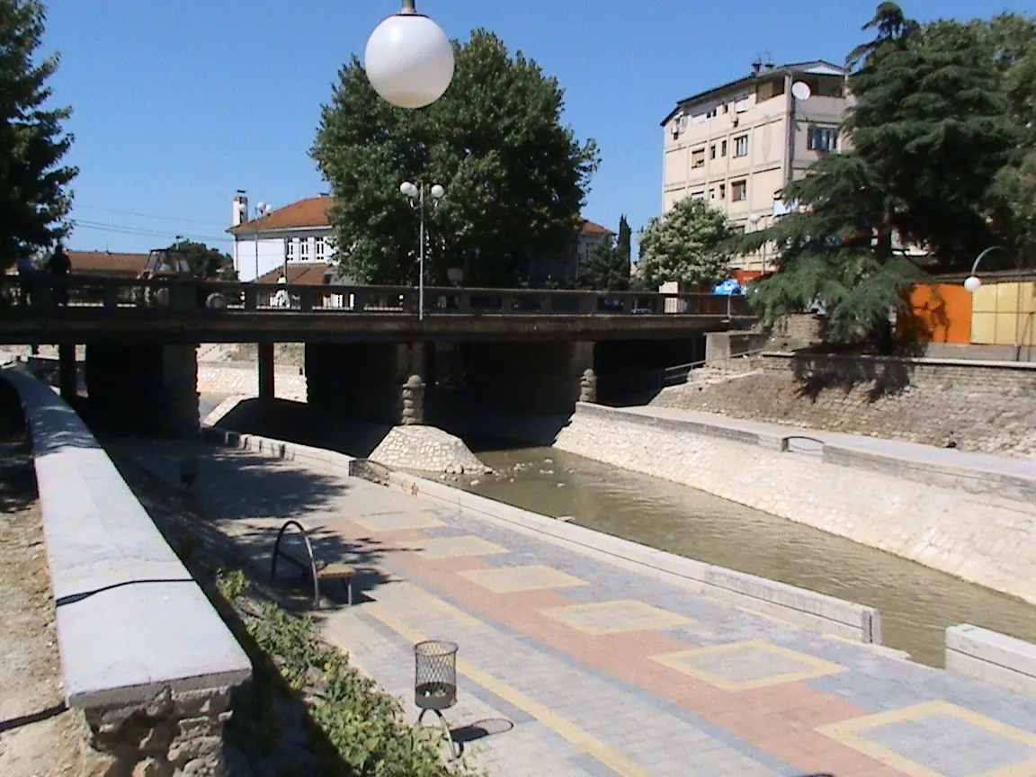Photo showing: Most na reci Luda Mara u Kavadarcima u Makedoniji