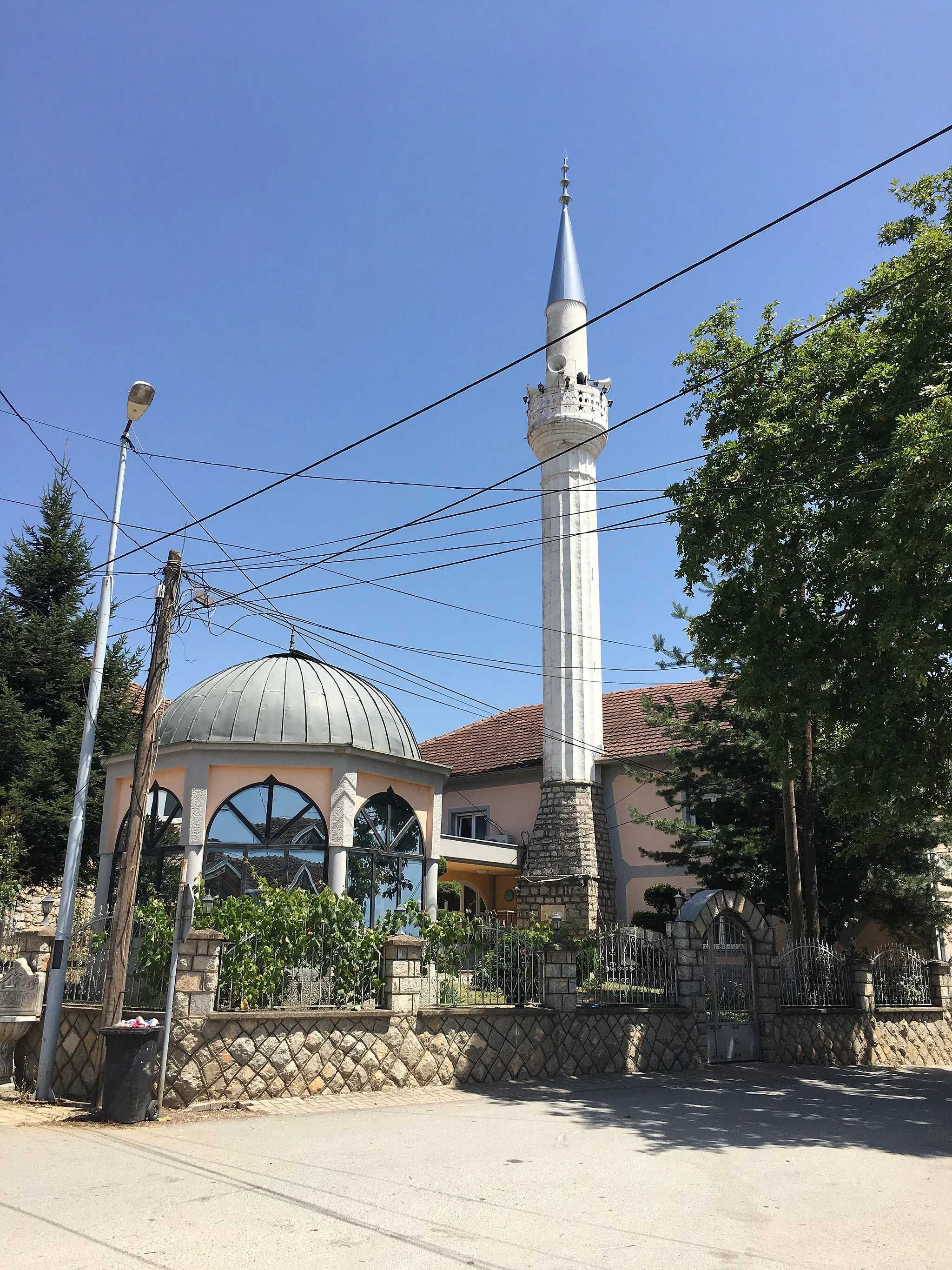 Photo showing: Teḱe mosque in the village Velešta
