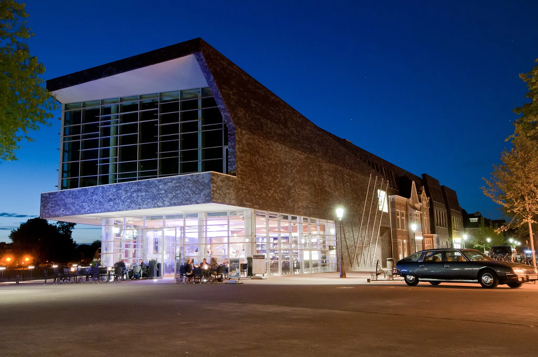 Photo showing: Het Hof van Coevorden is een Grand Café, raadszaal, Centrum voor de Kunsten, trouwzaal, balie voor gemeentediensten en theaterzaal.