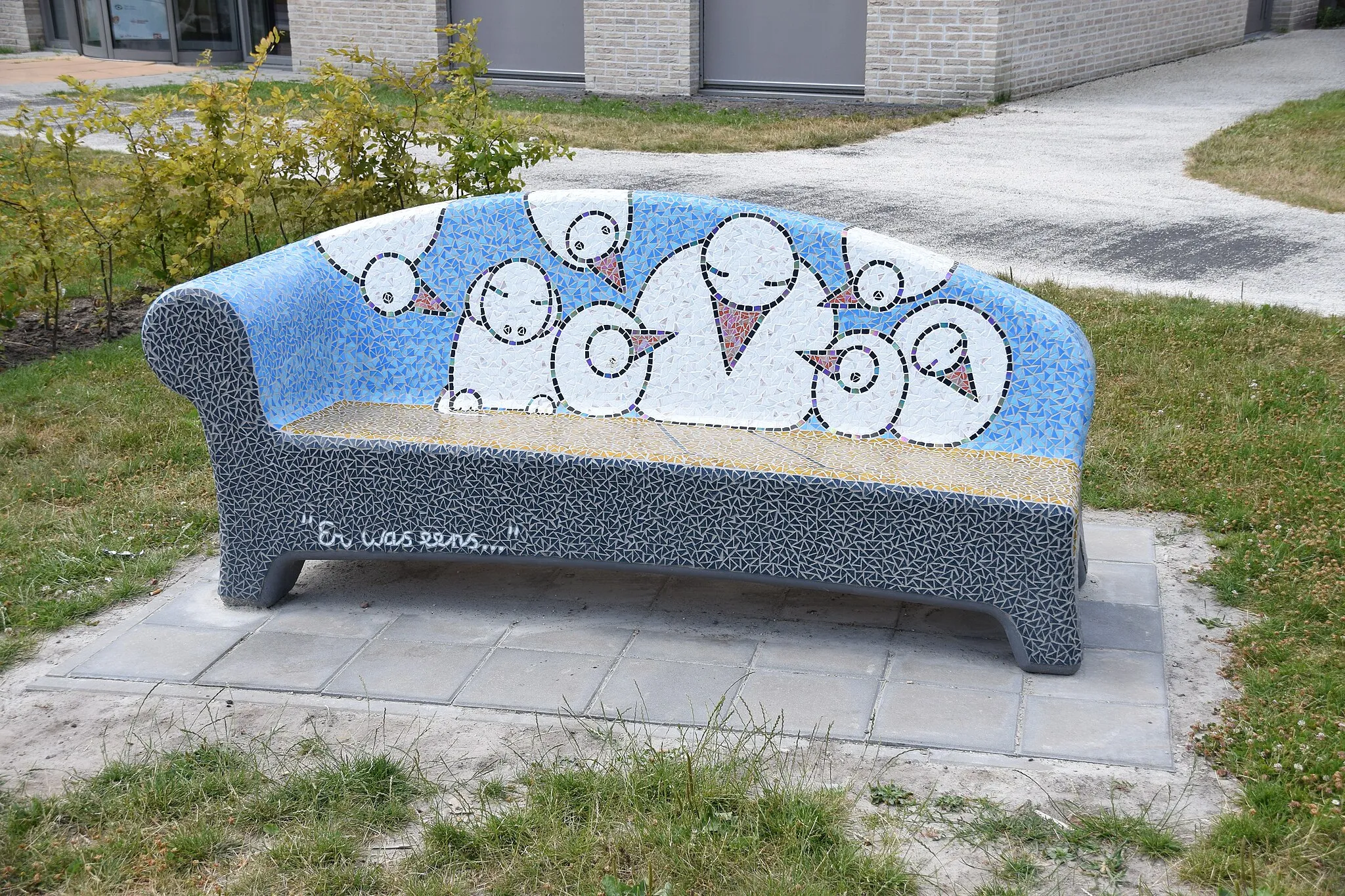 Photo showing: Social sofa (bieb) Klazienaveen