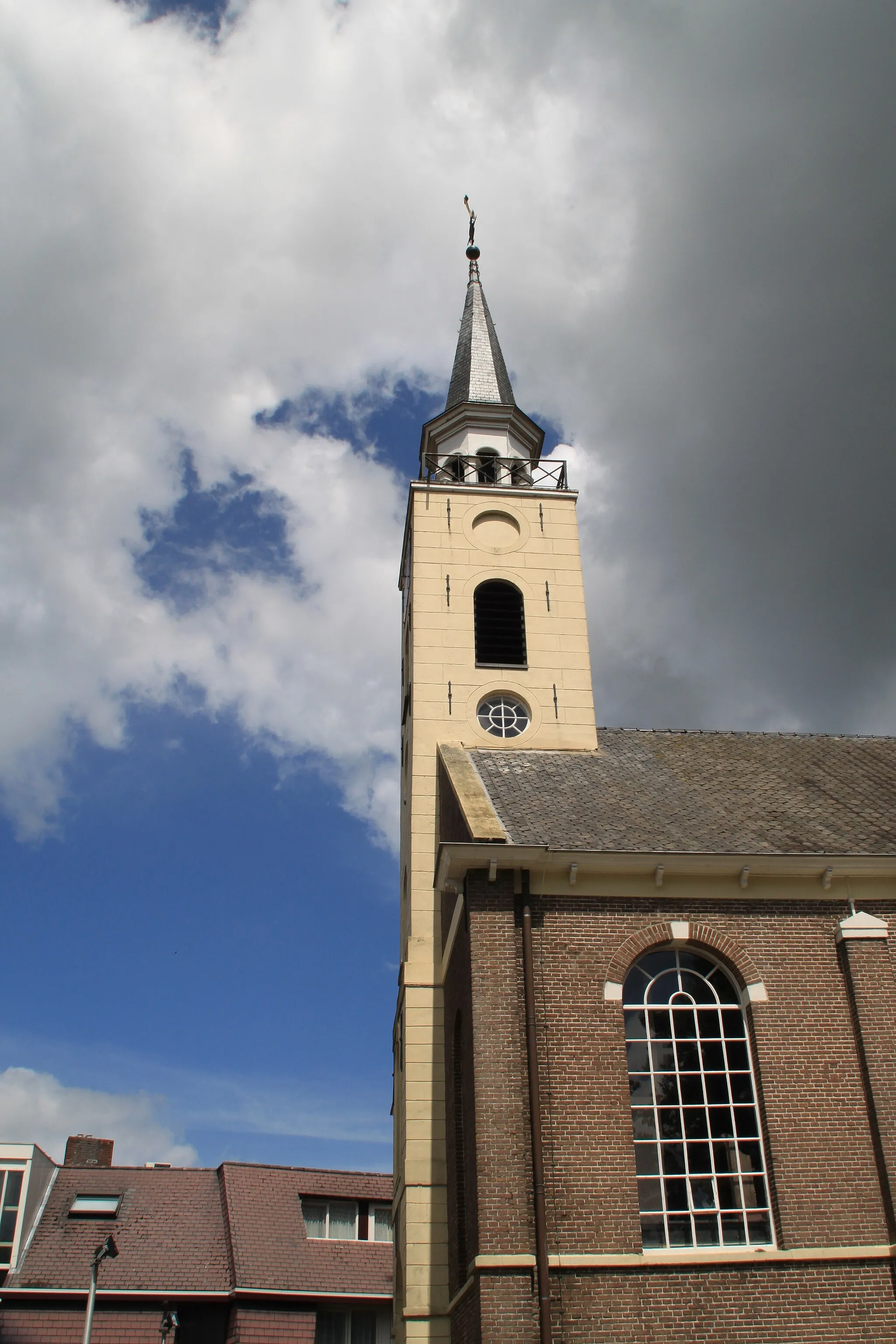 Photo showing: Odoorn - Hervormde kerk 2014
