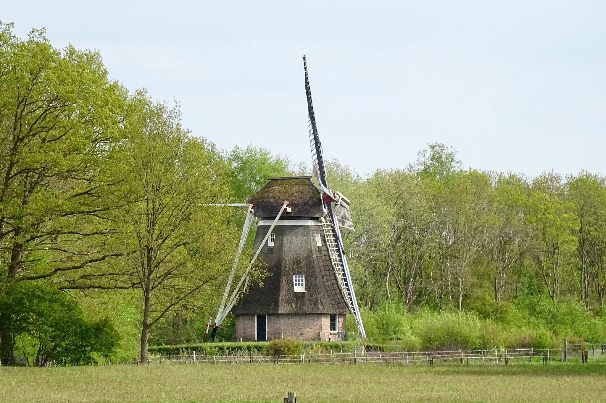 Photo showing: De molen Zaandplatte in Engeland bij Ruinen (gemeente De Wolden)