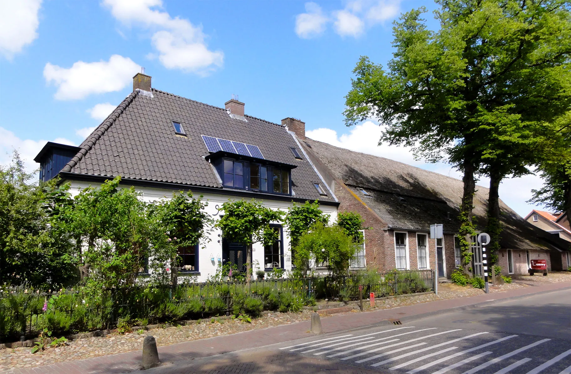 Photo showing: Boerderij - Dorpsstraat 19 in Vledder - rijksmonument