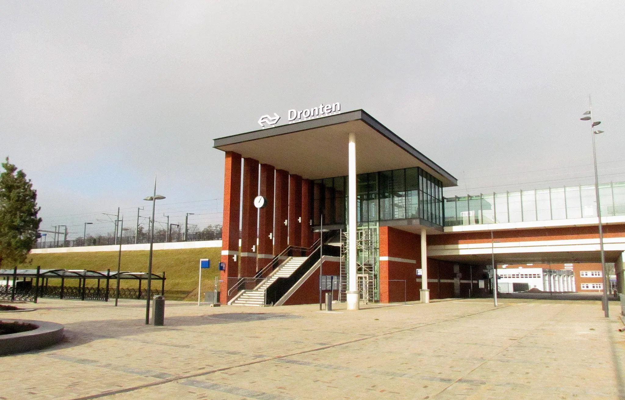 Photo showing: Dronten (NL) train station