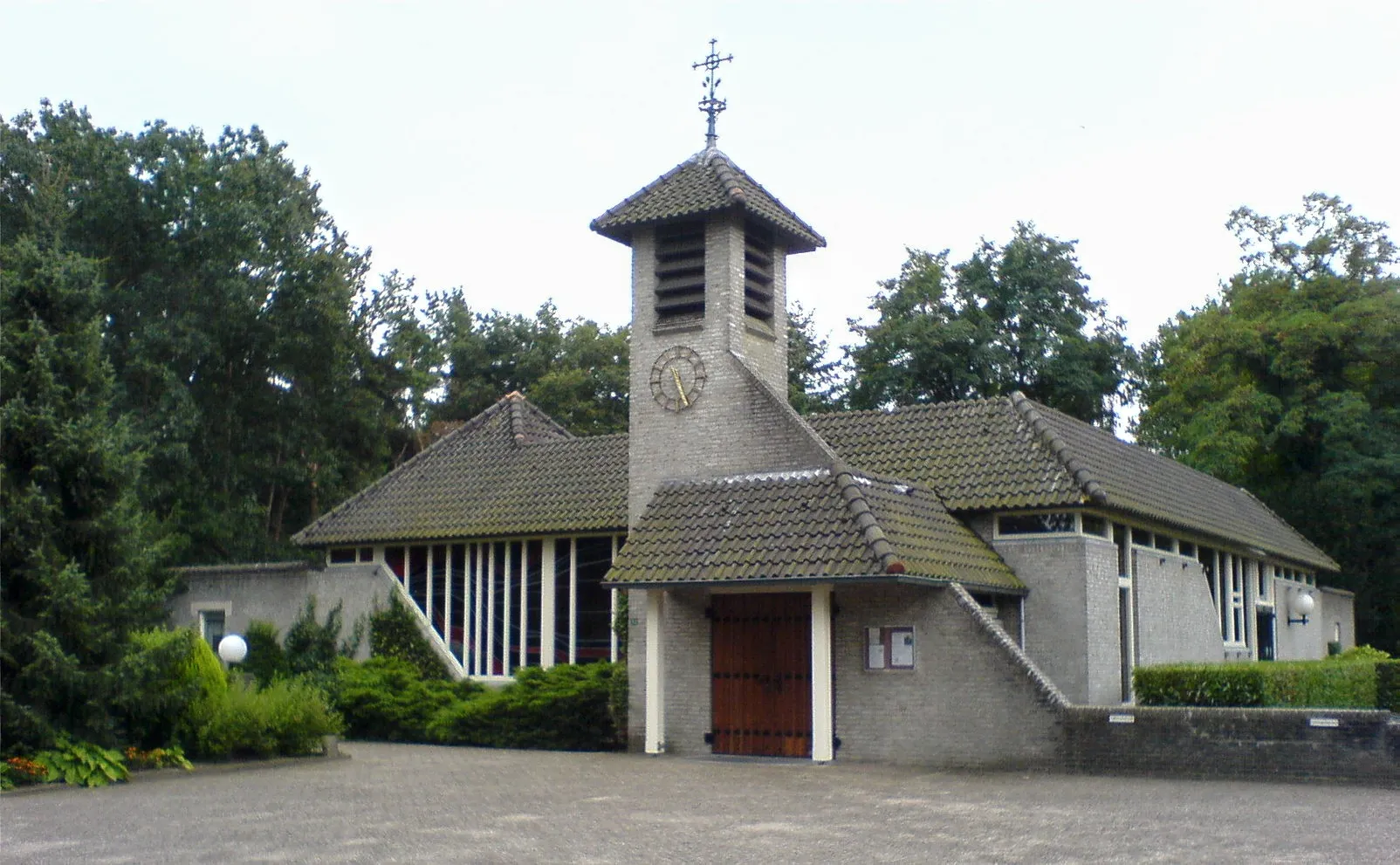 Photo showing: H. Jozef kerk op Alverna (gemeente Wijchen, Nederland)  in 2005.