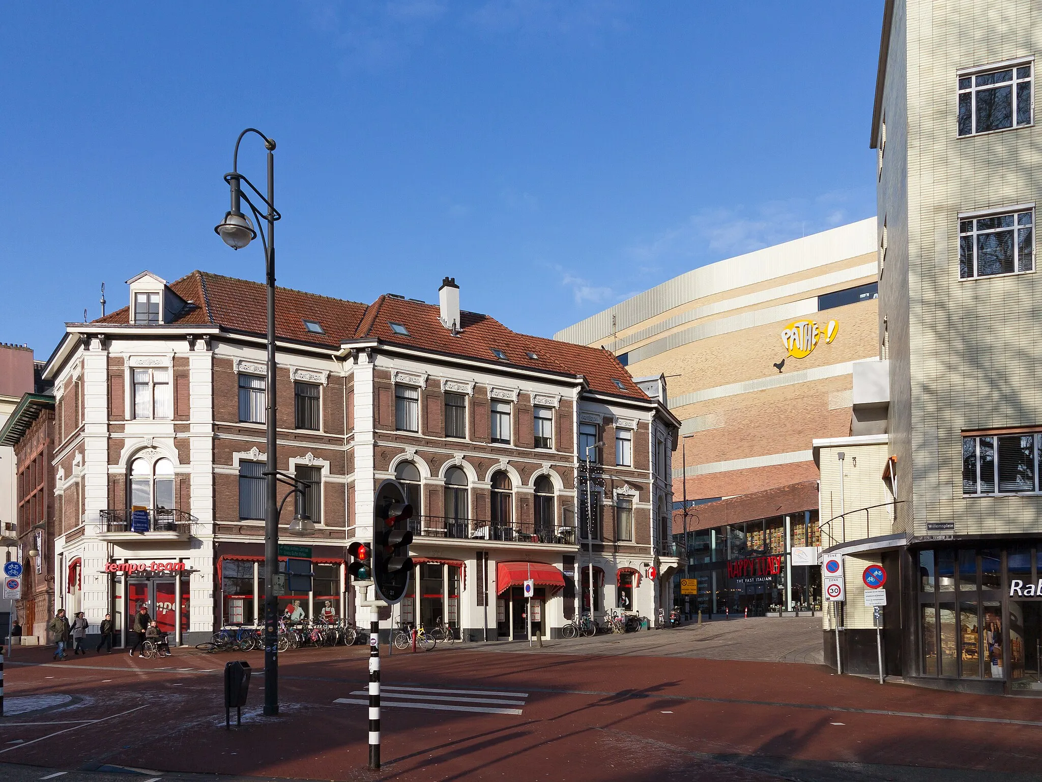 Photo showing: Arnhem, employment agency in monumental building