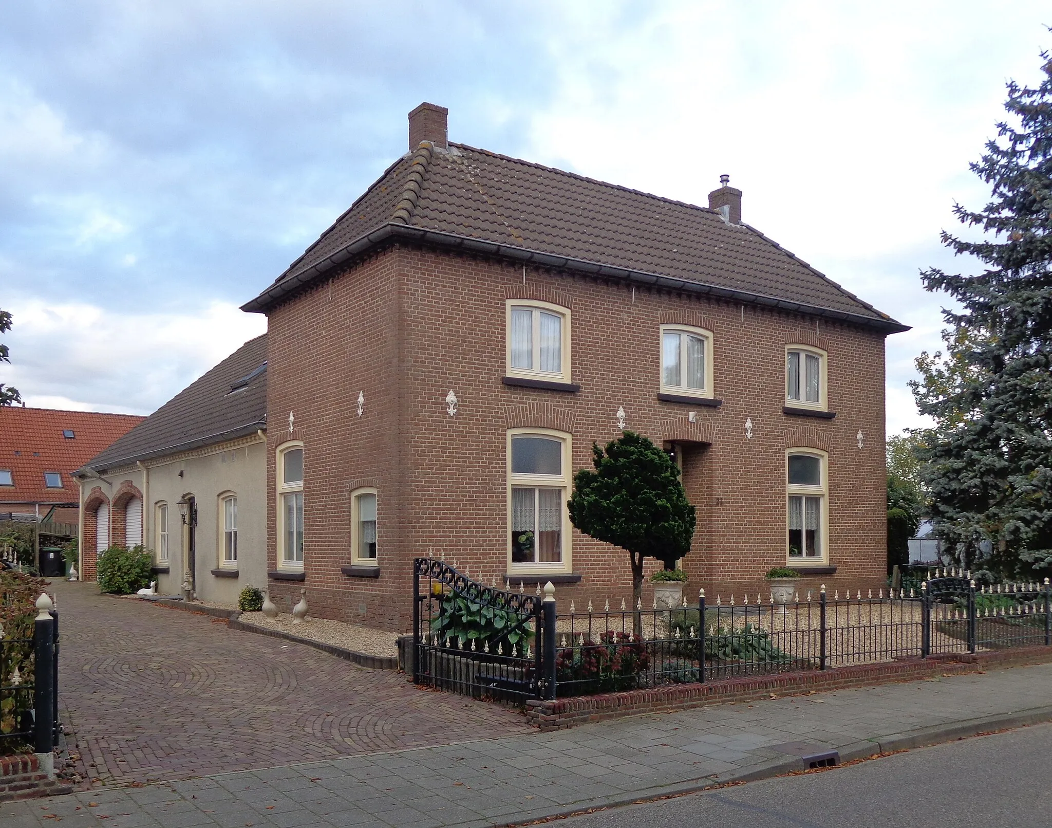 Photo showing: Paulusstraat 21 te Deest