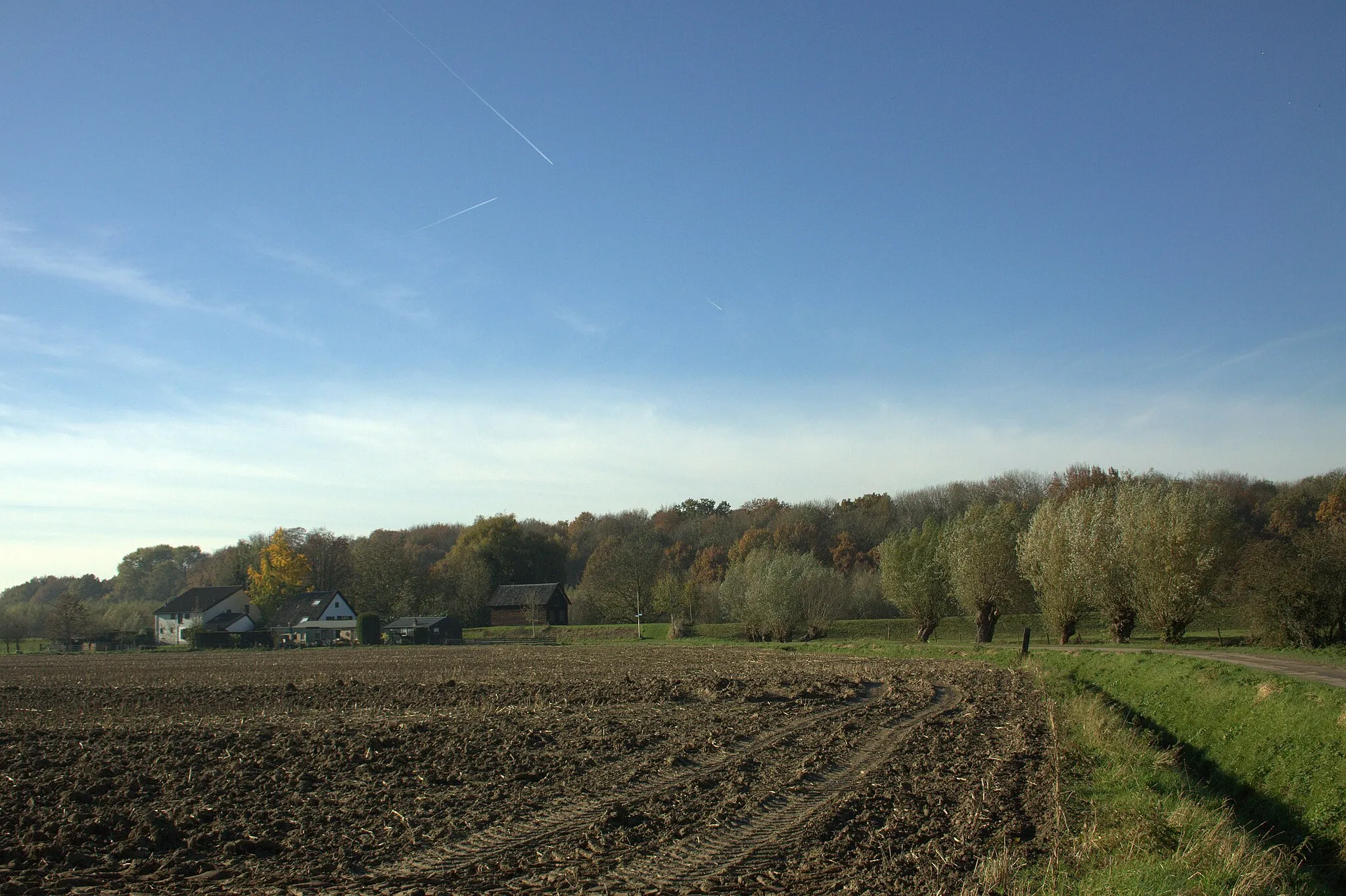 Photo showing: Een wandeling over de Koningsweg in Deil richting Enspijk