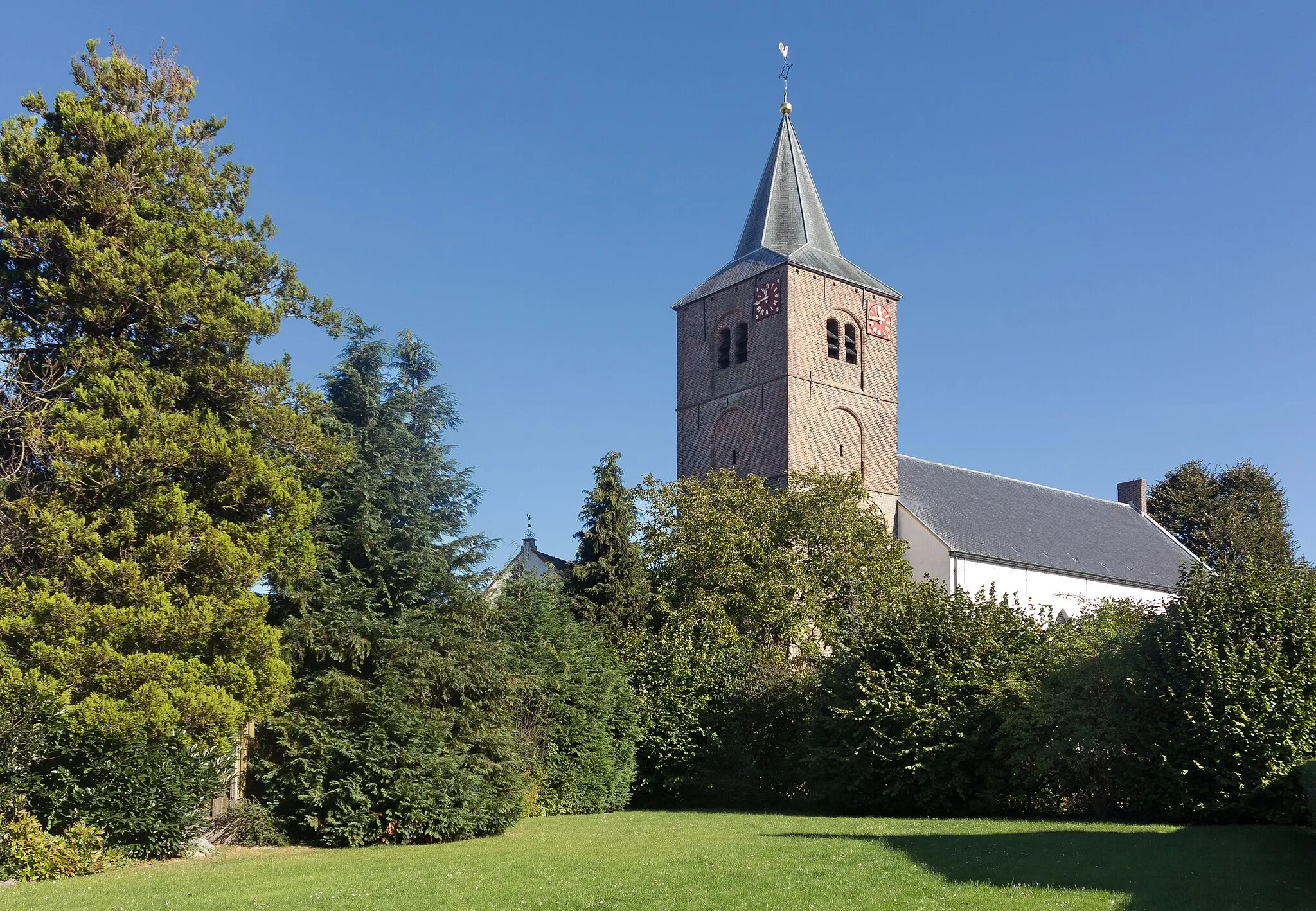 Photo showing: Deil, reformed church