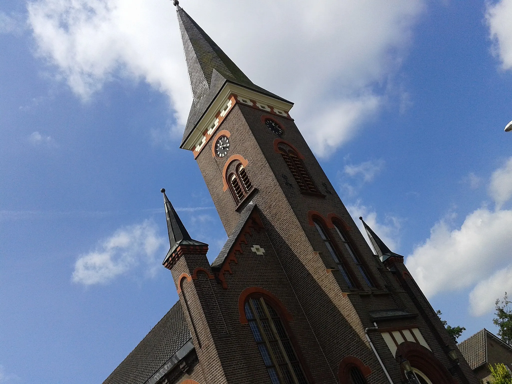 Photo showing: De Hervormde Kerk in Nijkerkerveen uit 1908.