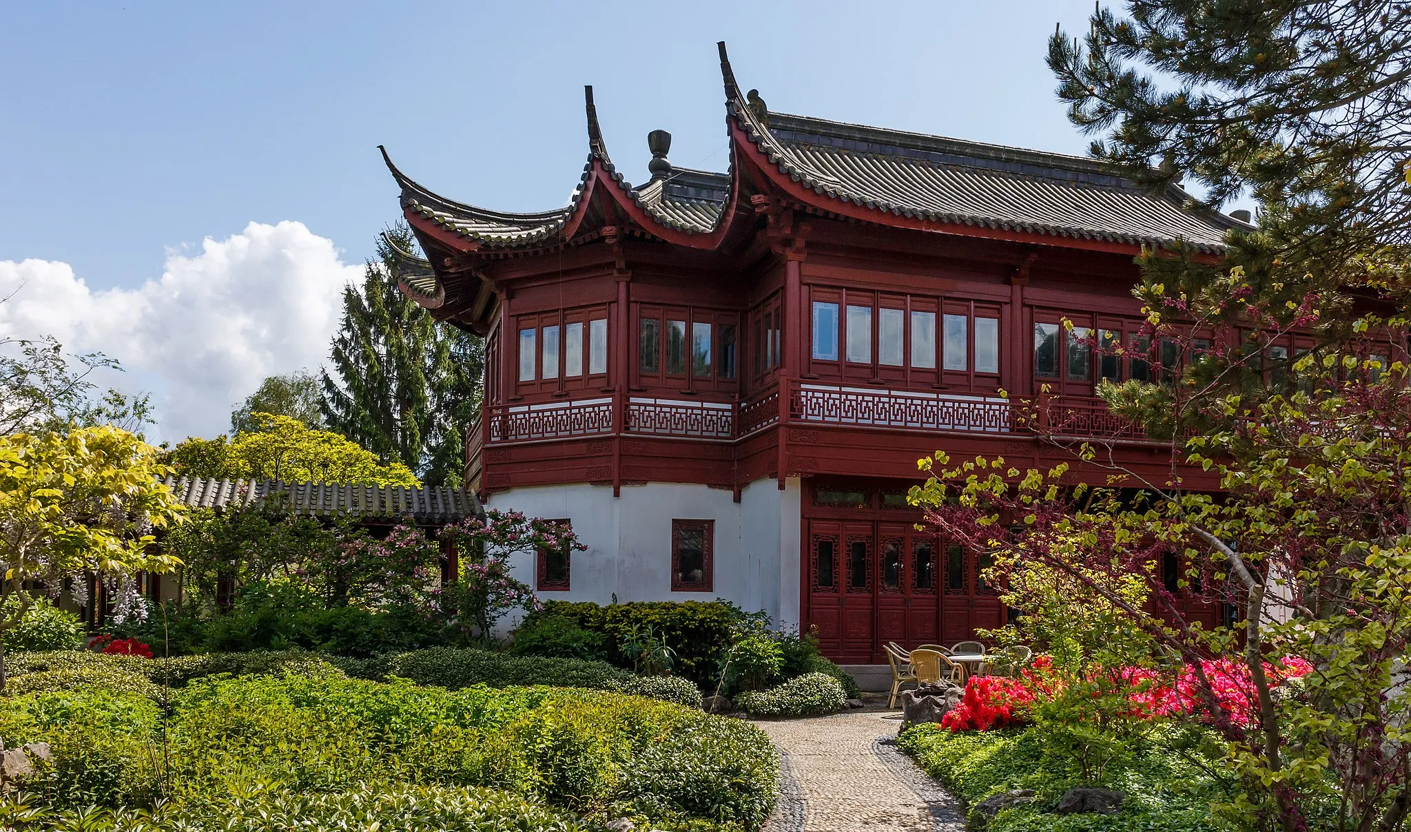 Photo showing: Building in the Chinese Garden The Hidden Empire Ming in the Hortus Haren in the Netherlands.