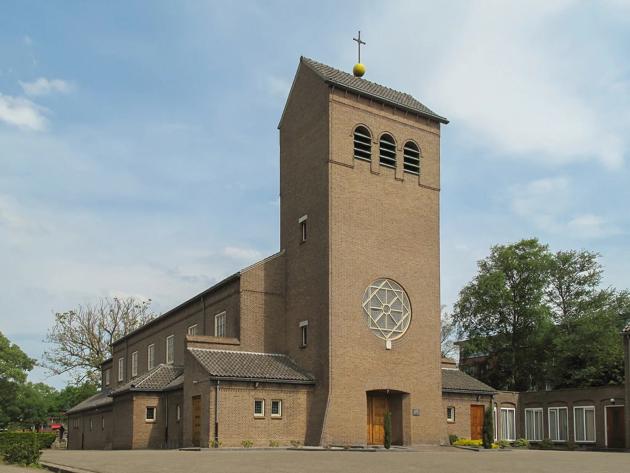 Photo showing: Stadskanaal, catholic church