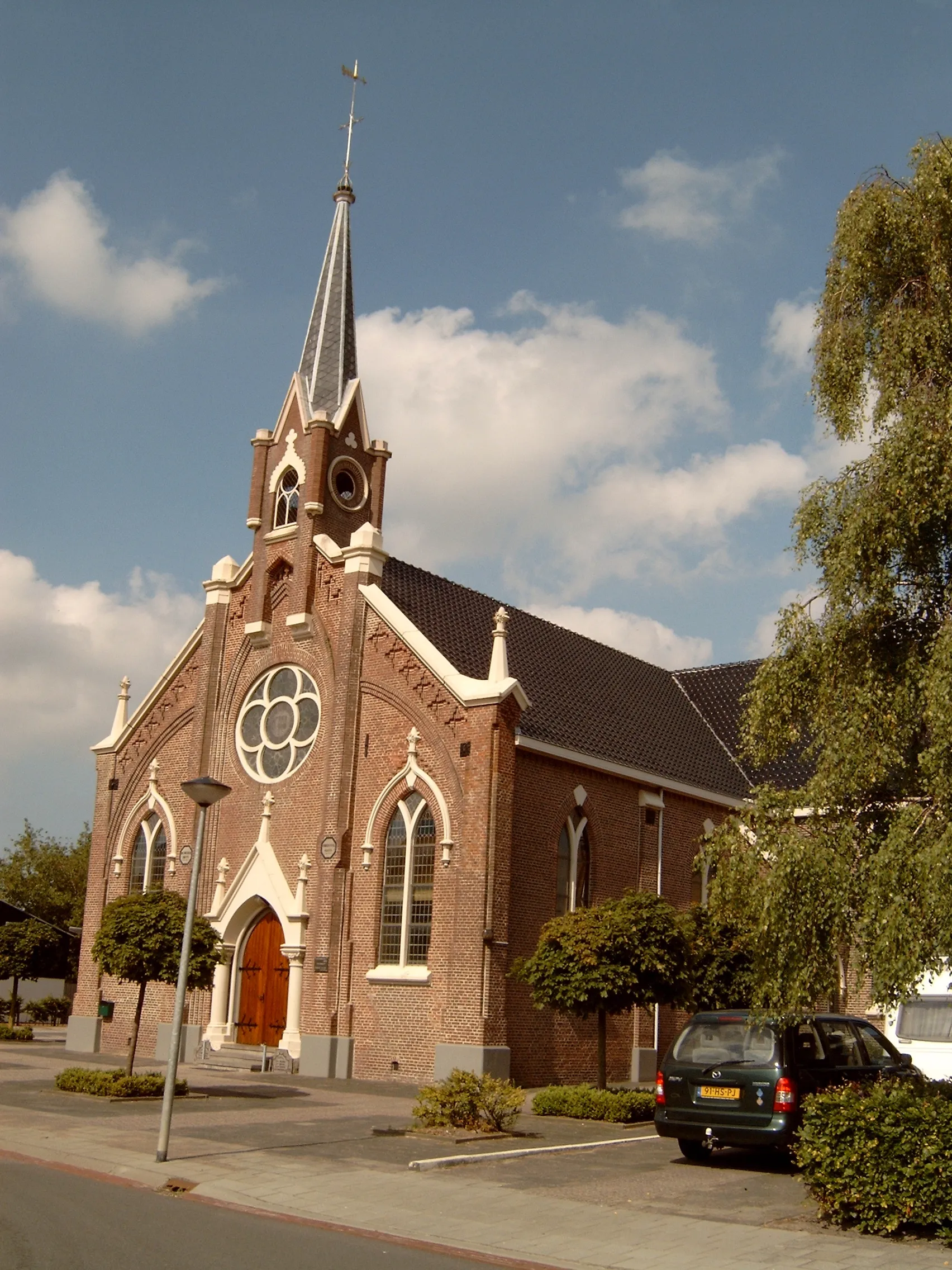 Photo showing: Uithuizermeeden, church