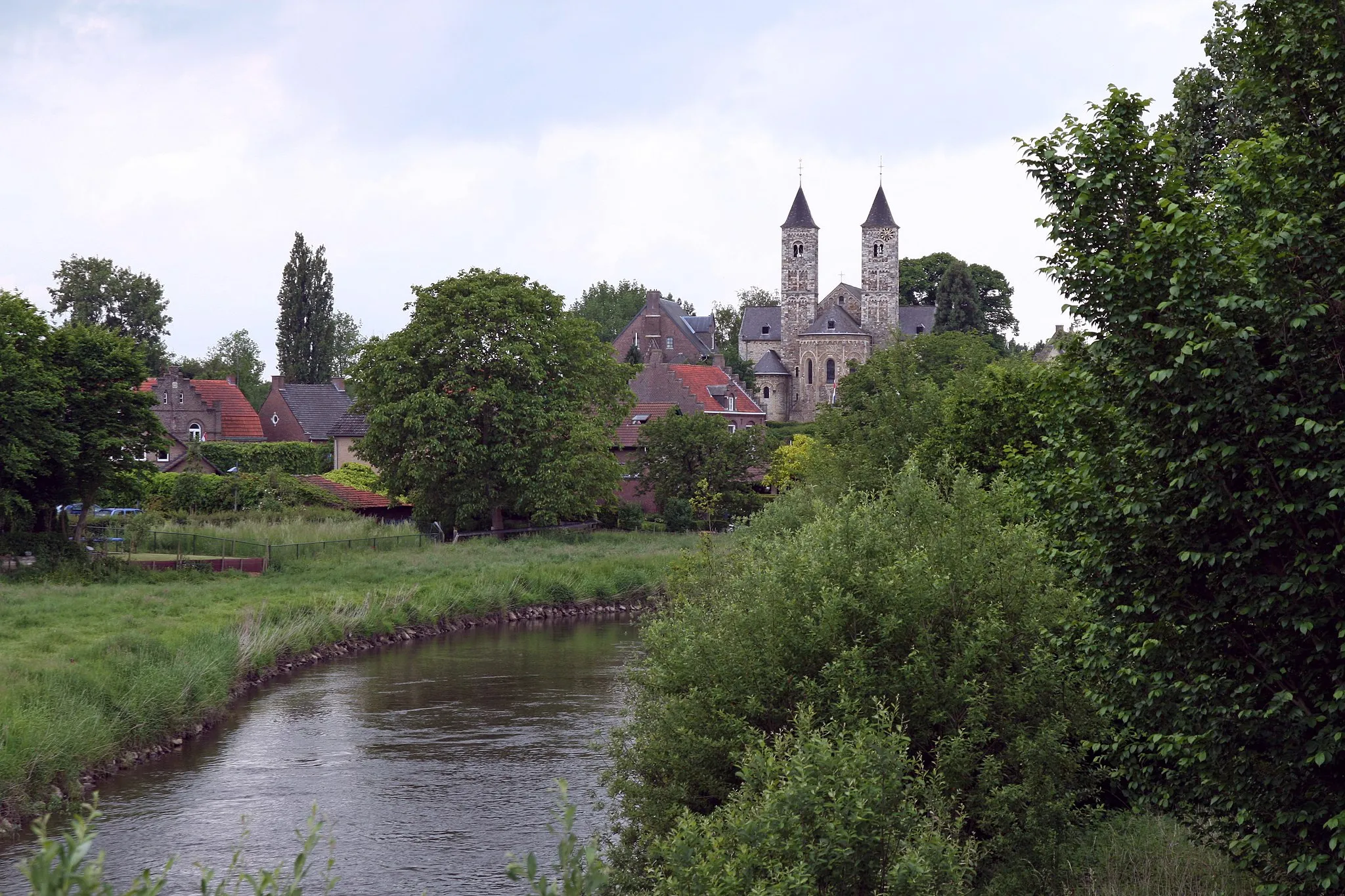 Photo showing: Blik vanaf de Roerbrug op St. Odiliënberg