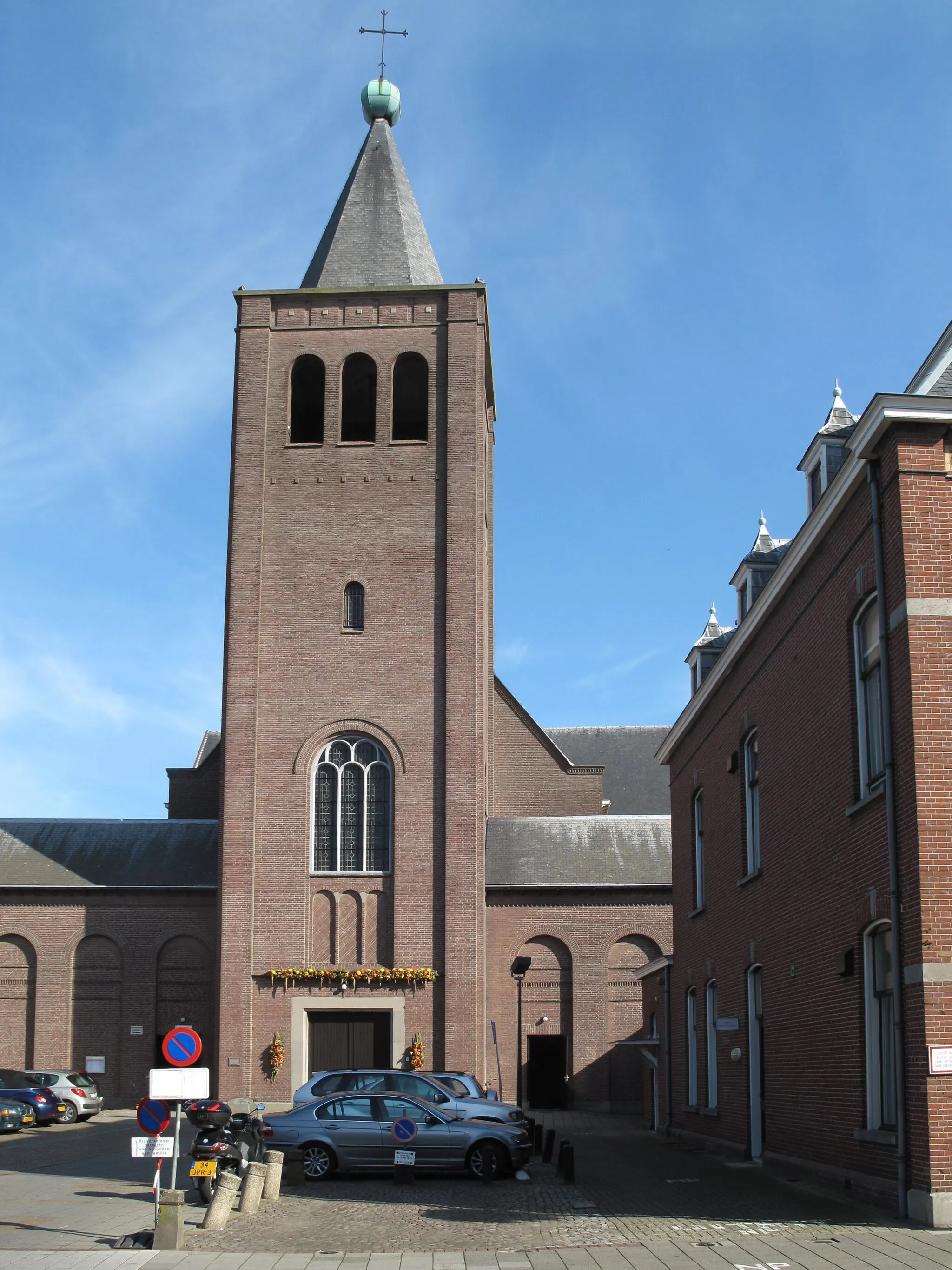 Photo showing: Baarle Nassau, church: Onze Lieve Vrouw van Altijddurende bijstand