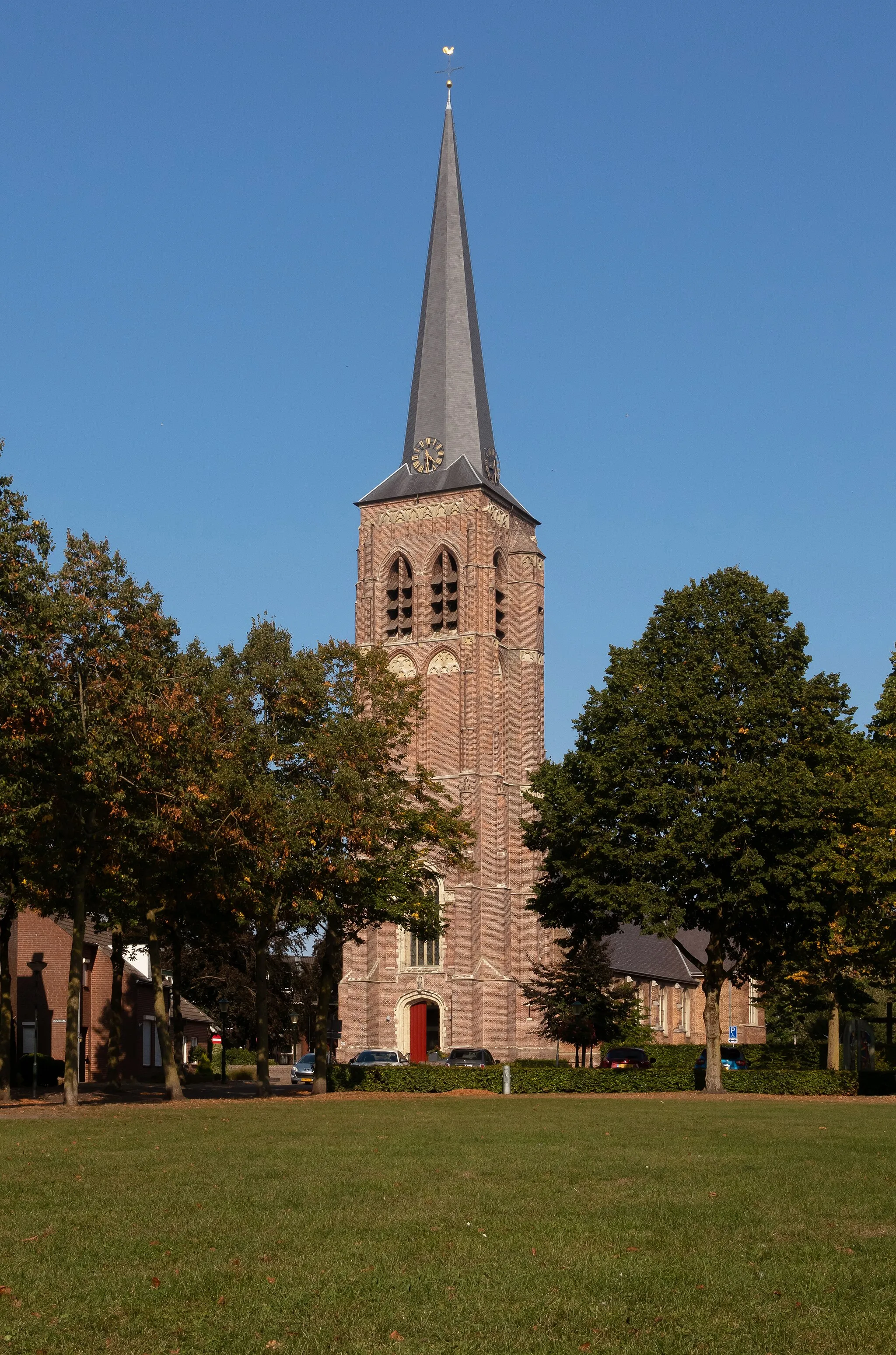 Photo showing: Diessen, church: the Sint-Willibrorduskerk