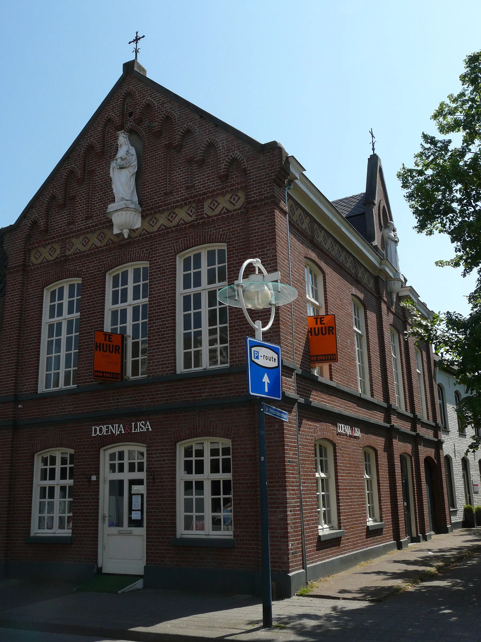 Photo showing: Vincentiusgebouw in Geldrop