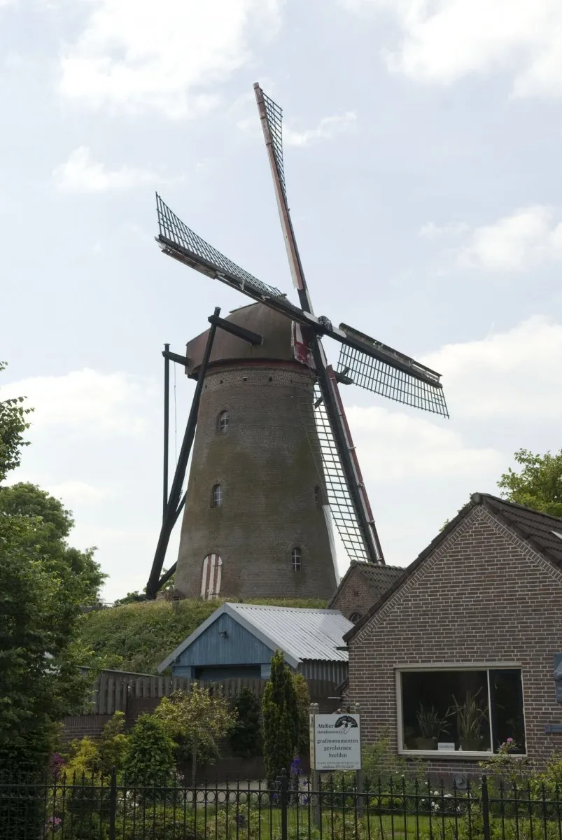 Photo showing: This is an image of rijksmonument number 33638