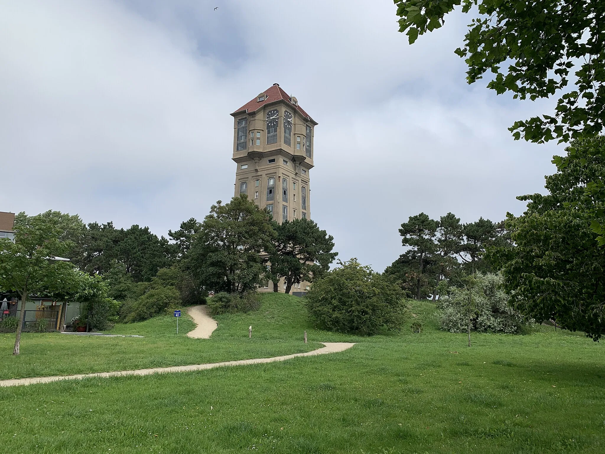 Photo showing: De watertoren aan de Evertsenstraat in IJmuiden