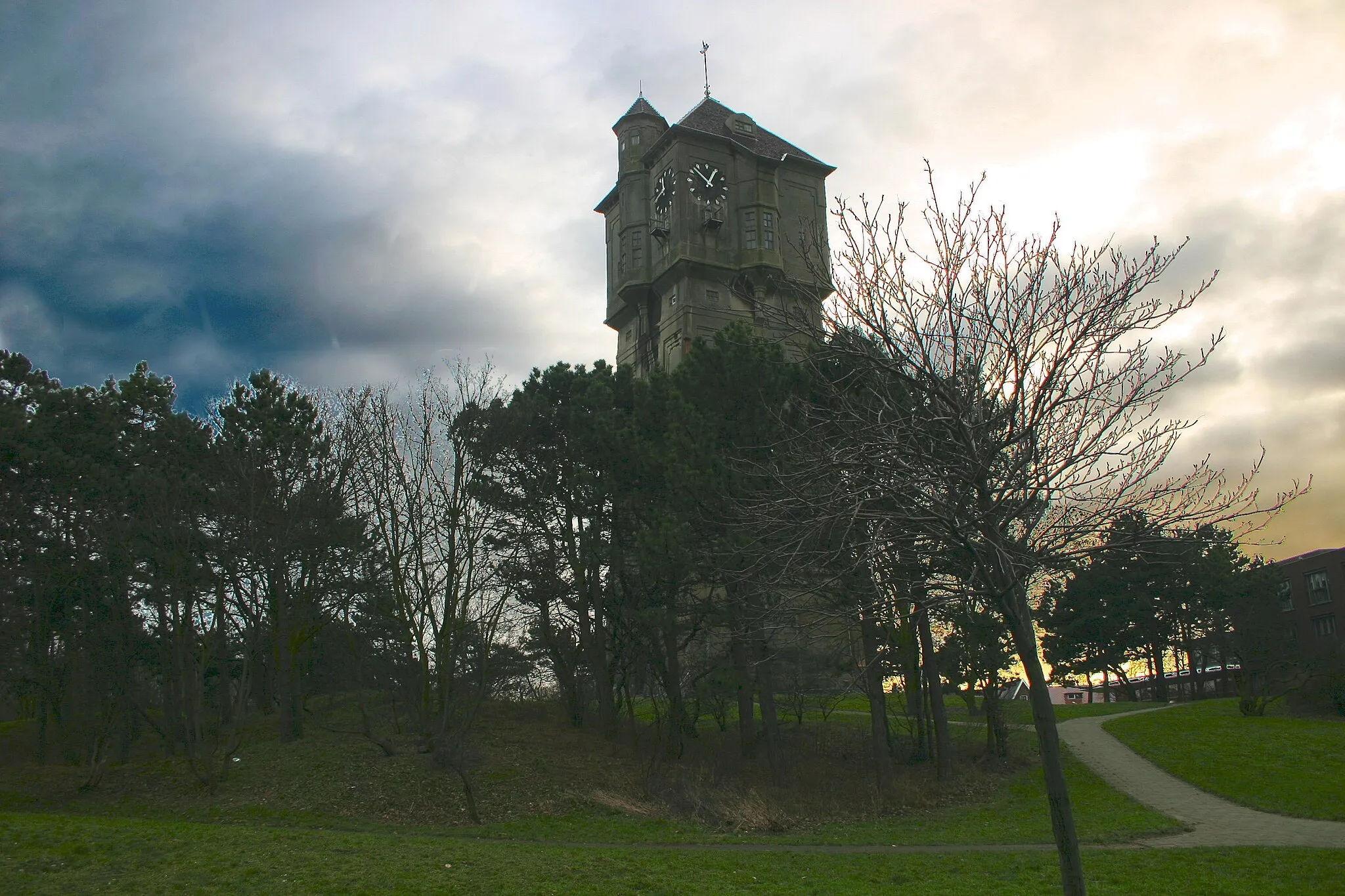 Photo showing: Water tower in IJmuiden, Netherlands
