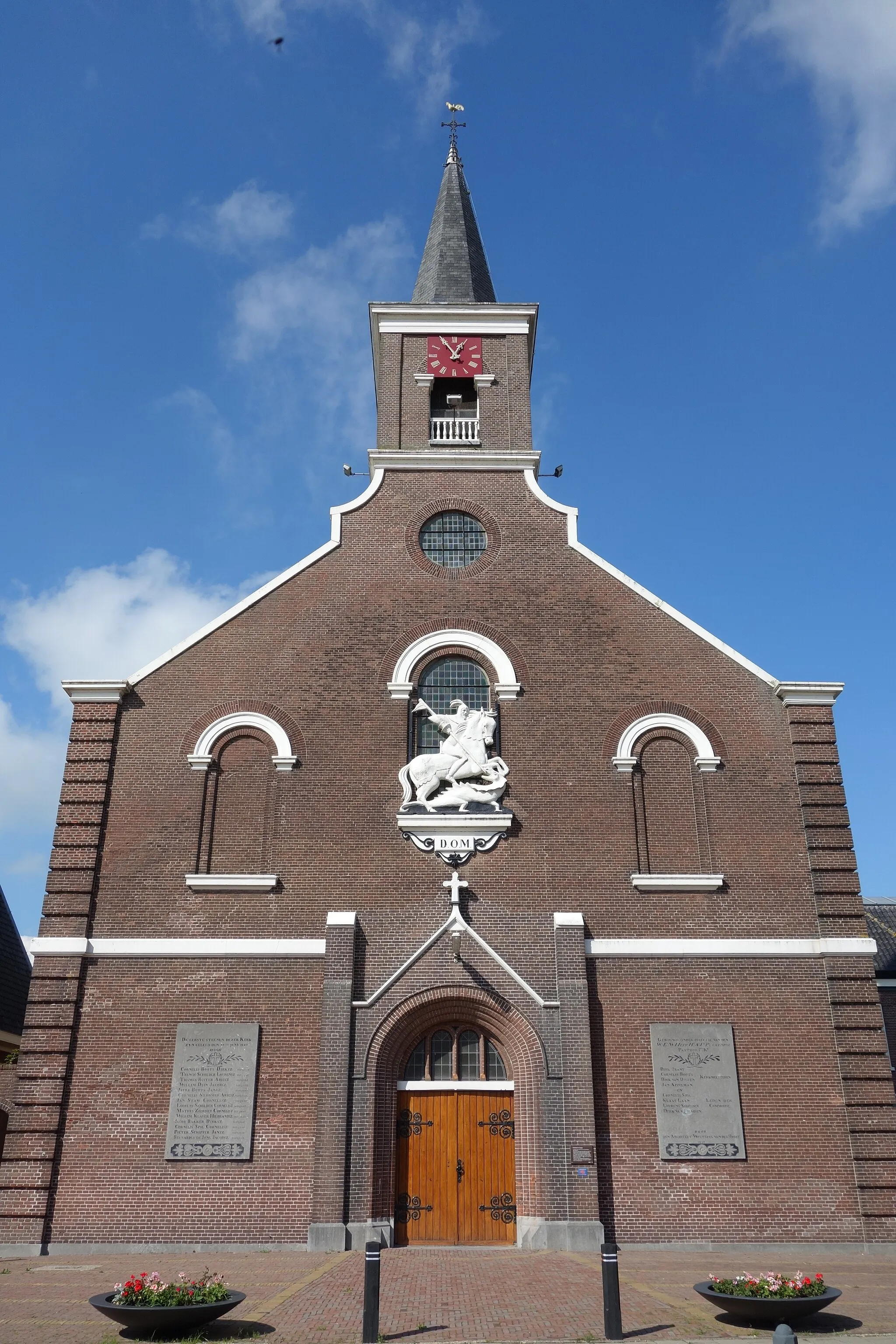 Photo showing: Kerk is een Waterstaatskerk, maar is in de jaren 1890 uitgebreid door Adrianus Bleijs. De kerk is zelf geen monument, maar is wel beschermd vanwege het Ypma-orgel, dat wel een rijksmonument is.