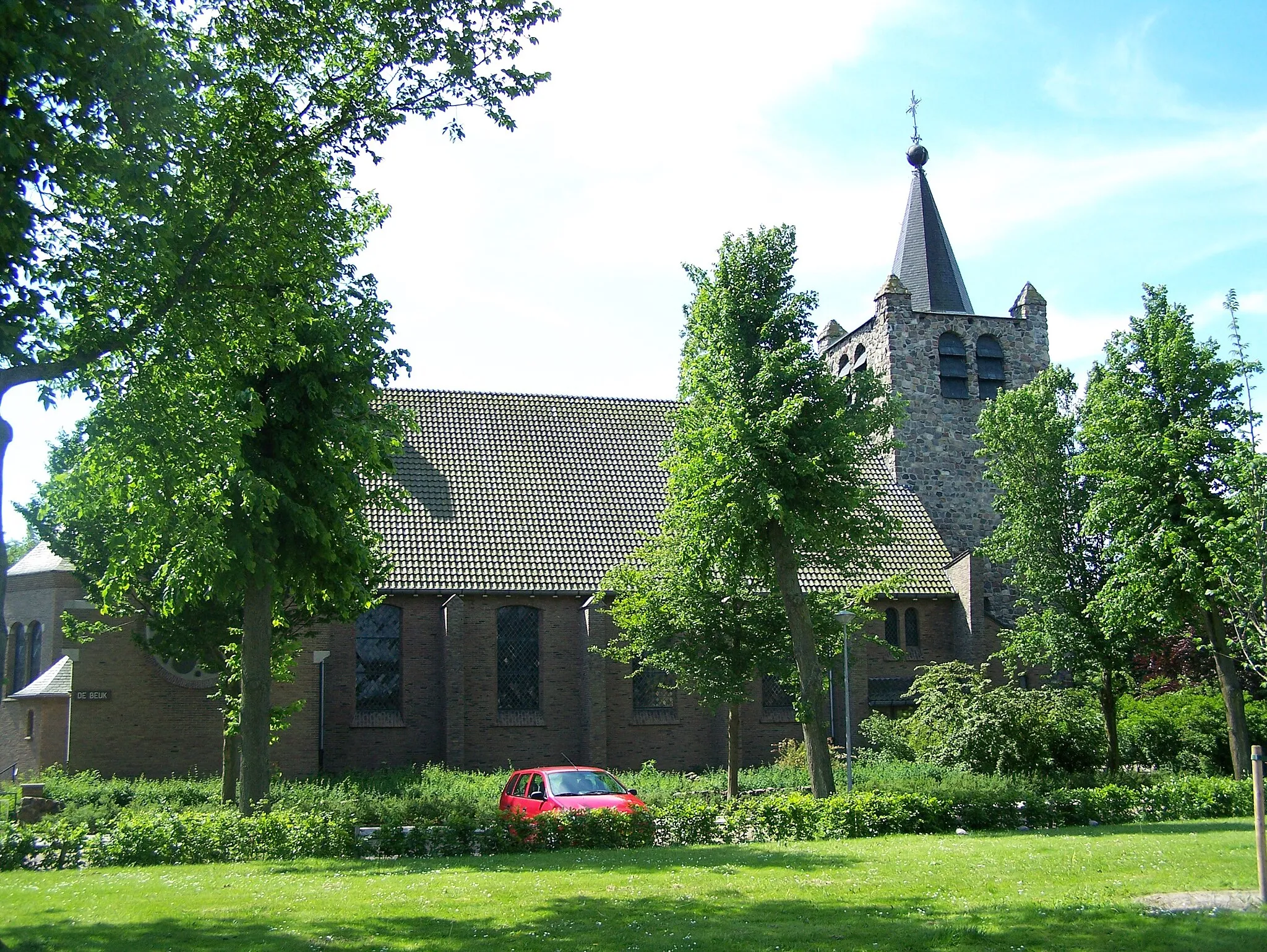 Photo showing: Church "Christus Koning" (1939/1940) at the Prof. G. Molierestraat in Wieringerwerf. By Hub. M. Martens architect.