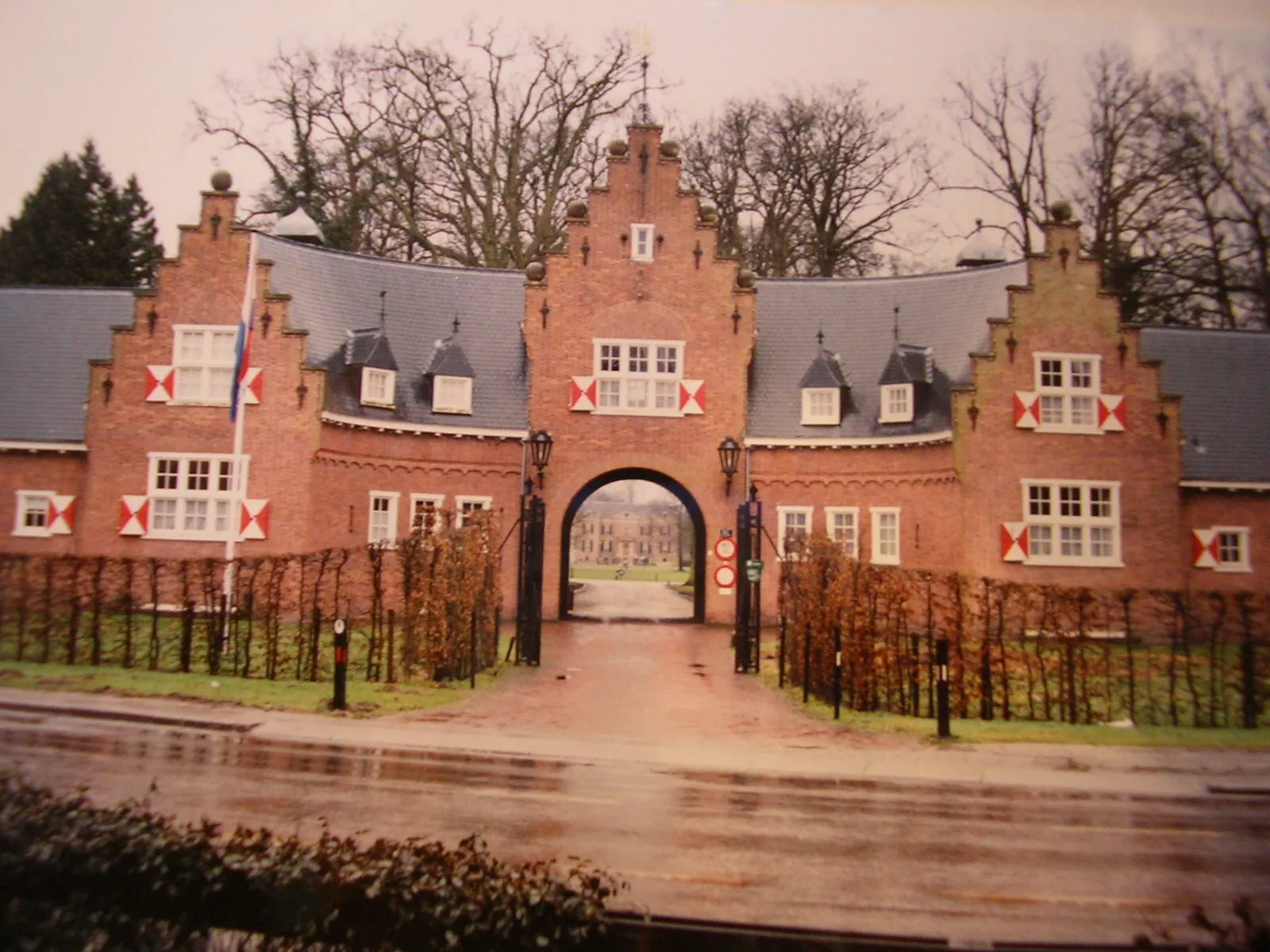 Photo showing: Eigen gemaakte foto van het poortgebouw van Huis Doorn