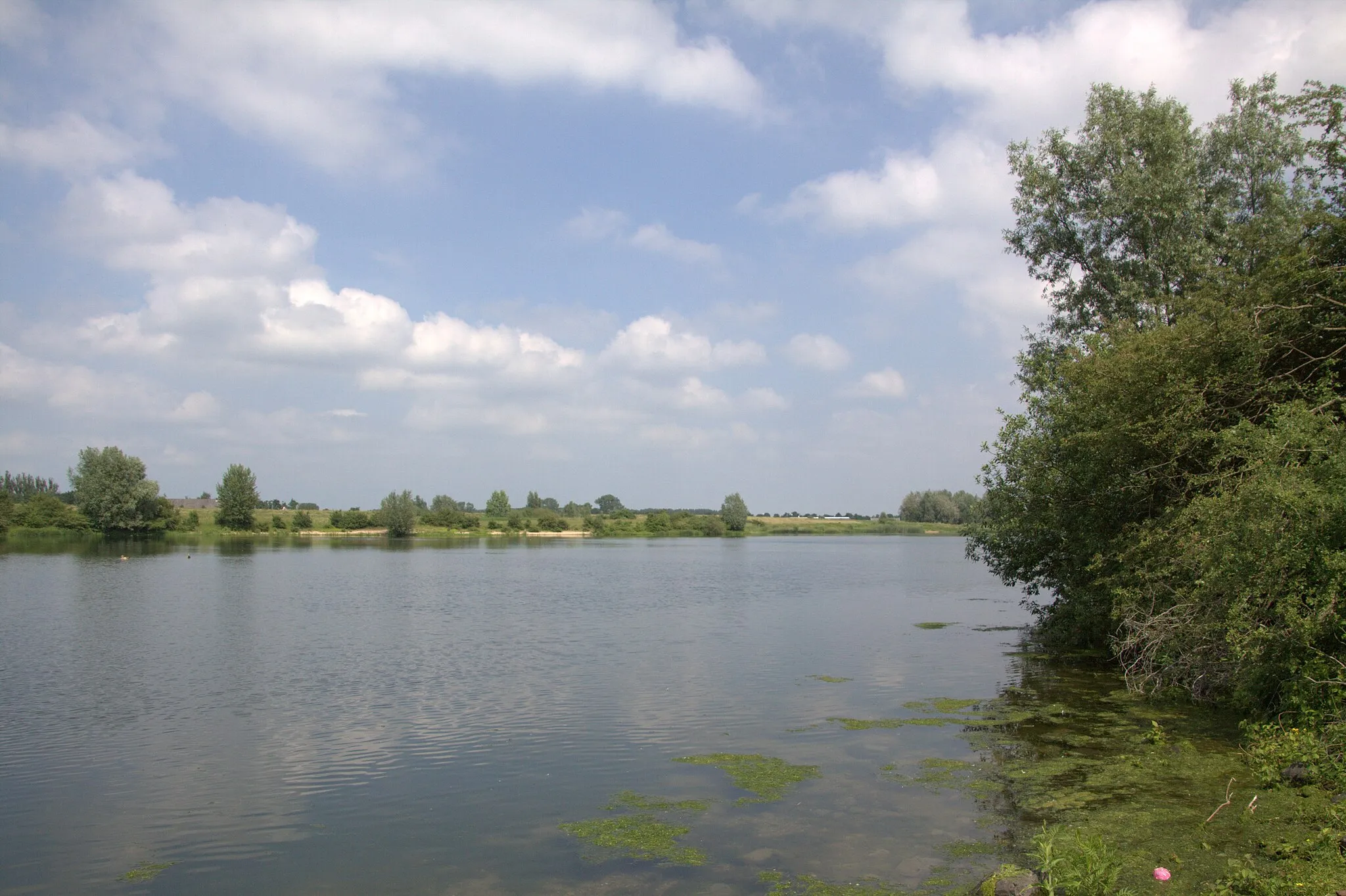Photo showing: De afgedamde Neder-Rijn bij het Natuur en Recreatiegebied Gravenbol bij Wijk bij Duurstede.