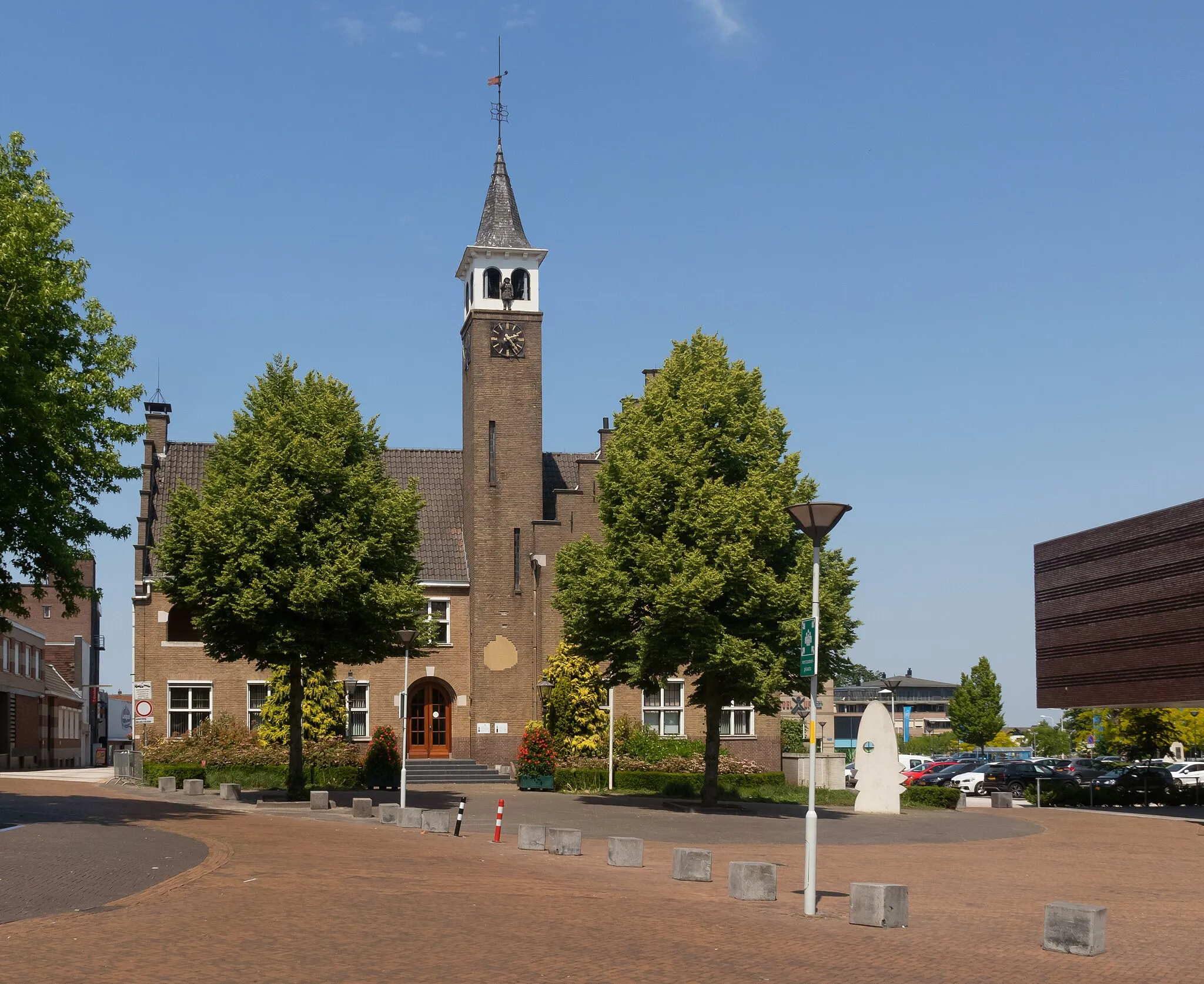 Photo showing: Axel, former townhall