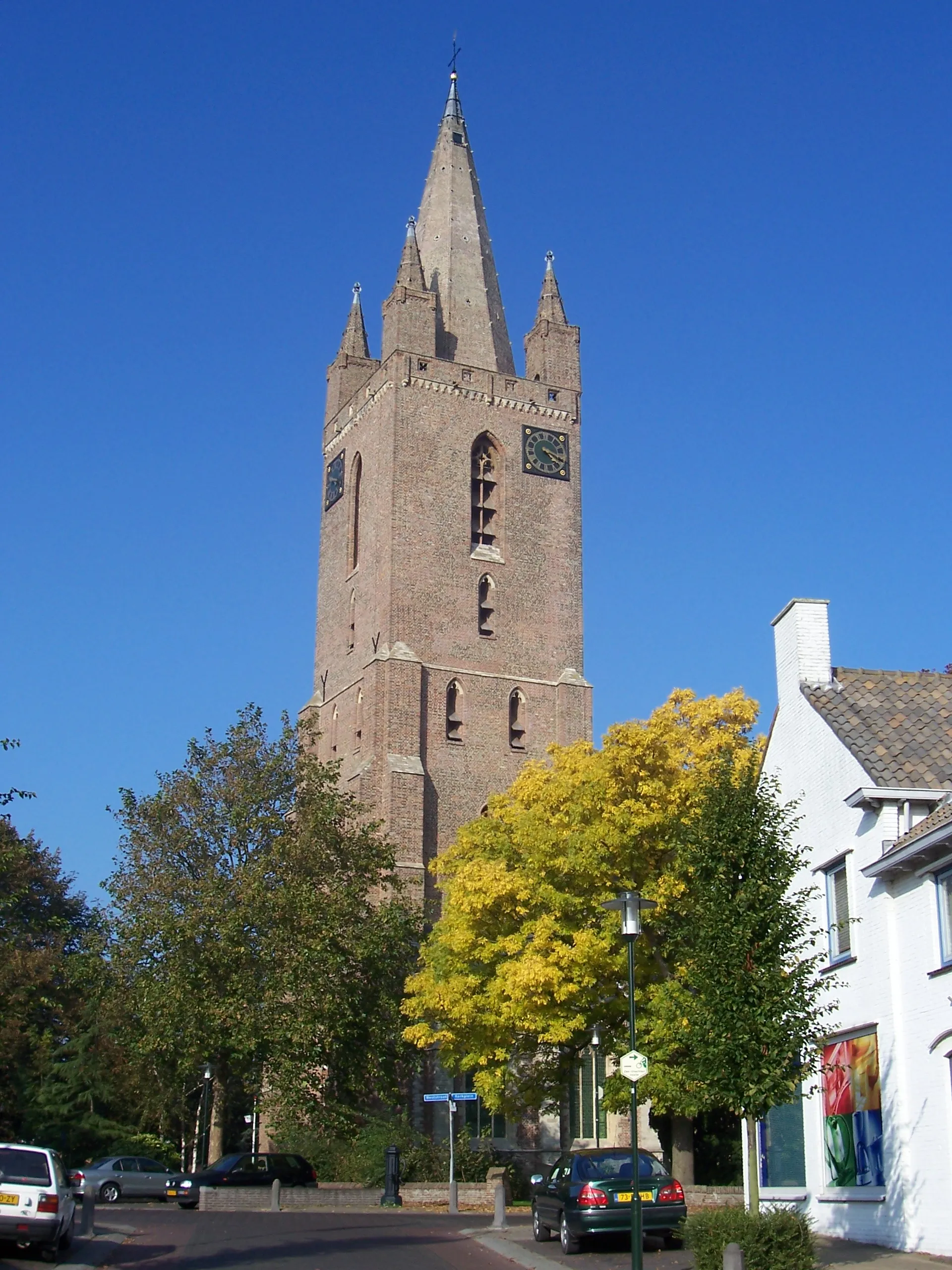Photo showing: Church in Kapelle in the dutch province of Zeeland. This protestant church is named Geerteskerk.