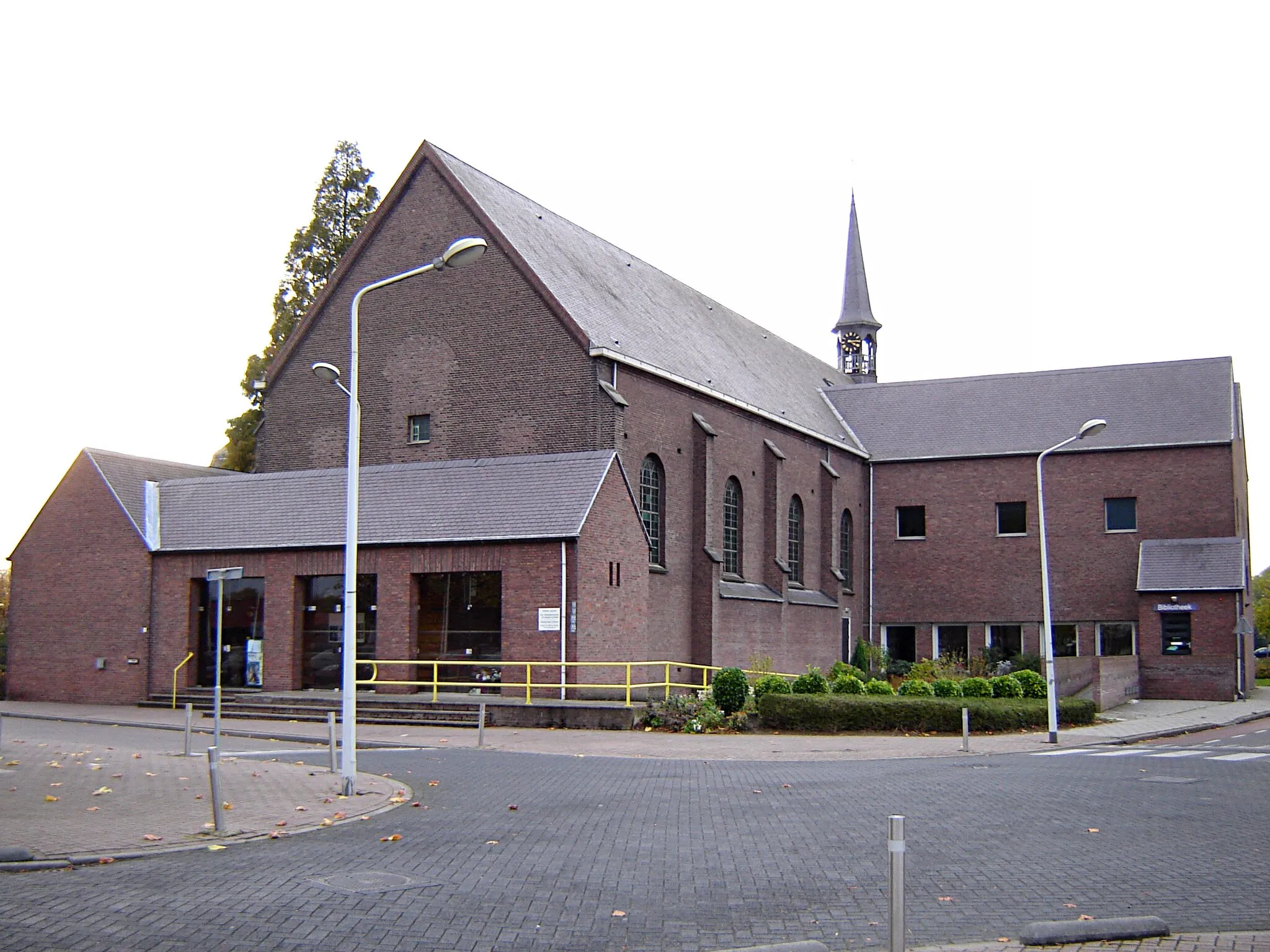 Photo showing: Roman catholic church of Saint Anthony of Padua in Sluiskil. Sluiskil, Terneuzen, Zeeland, the Netherlands
