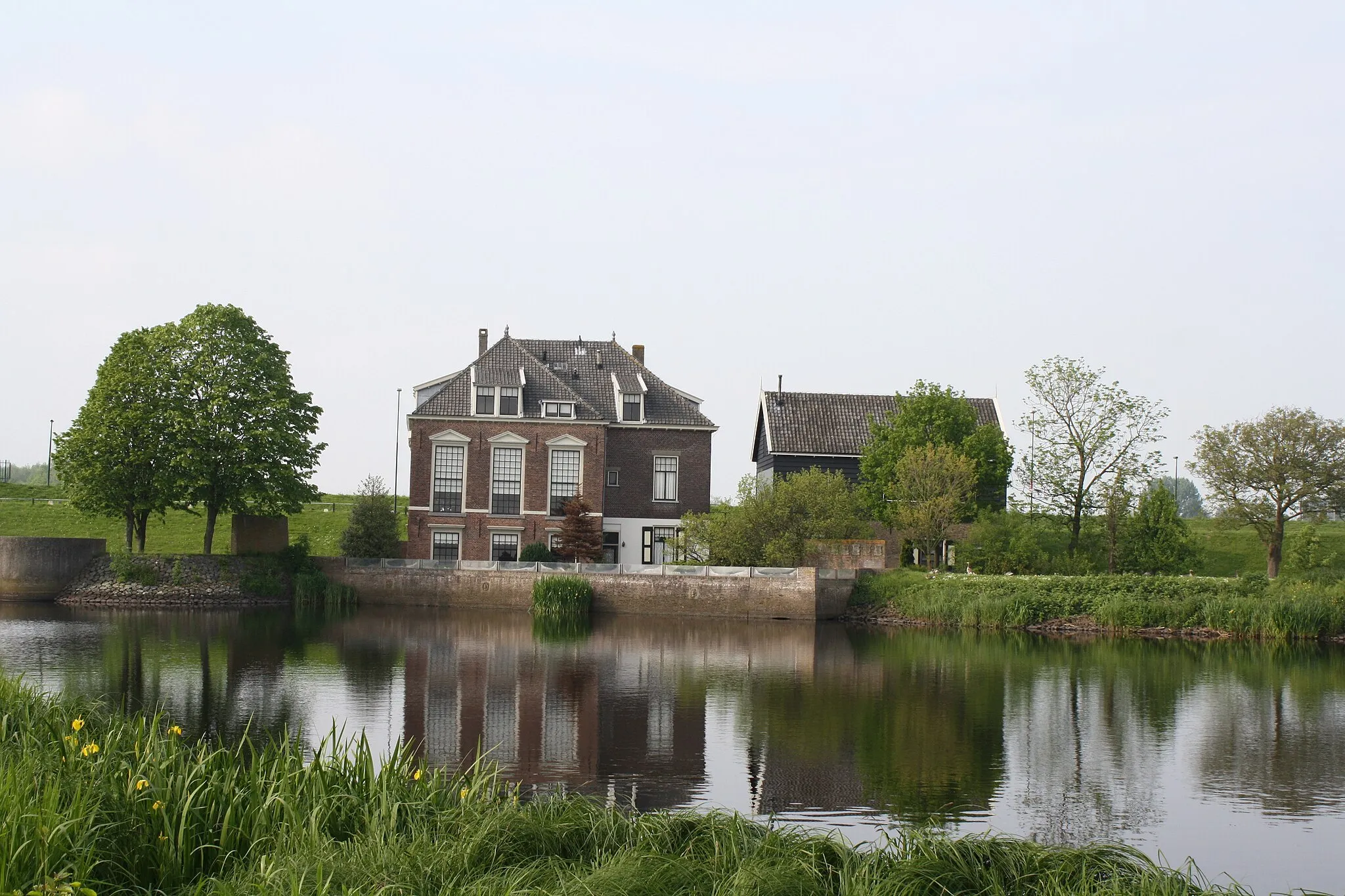 Photo showing: Pool side house, kinderdijk