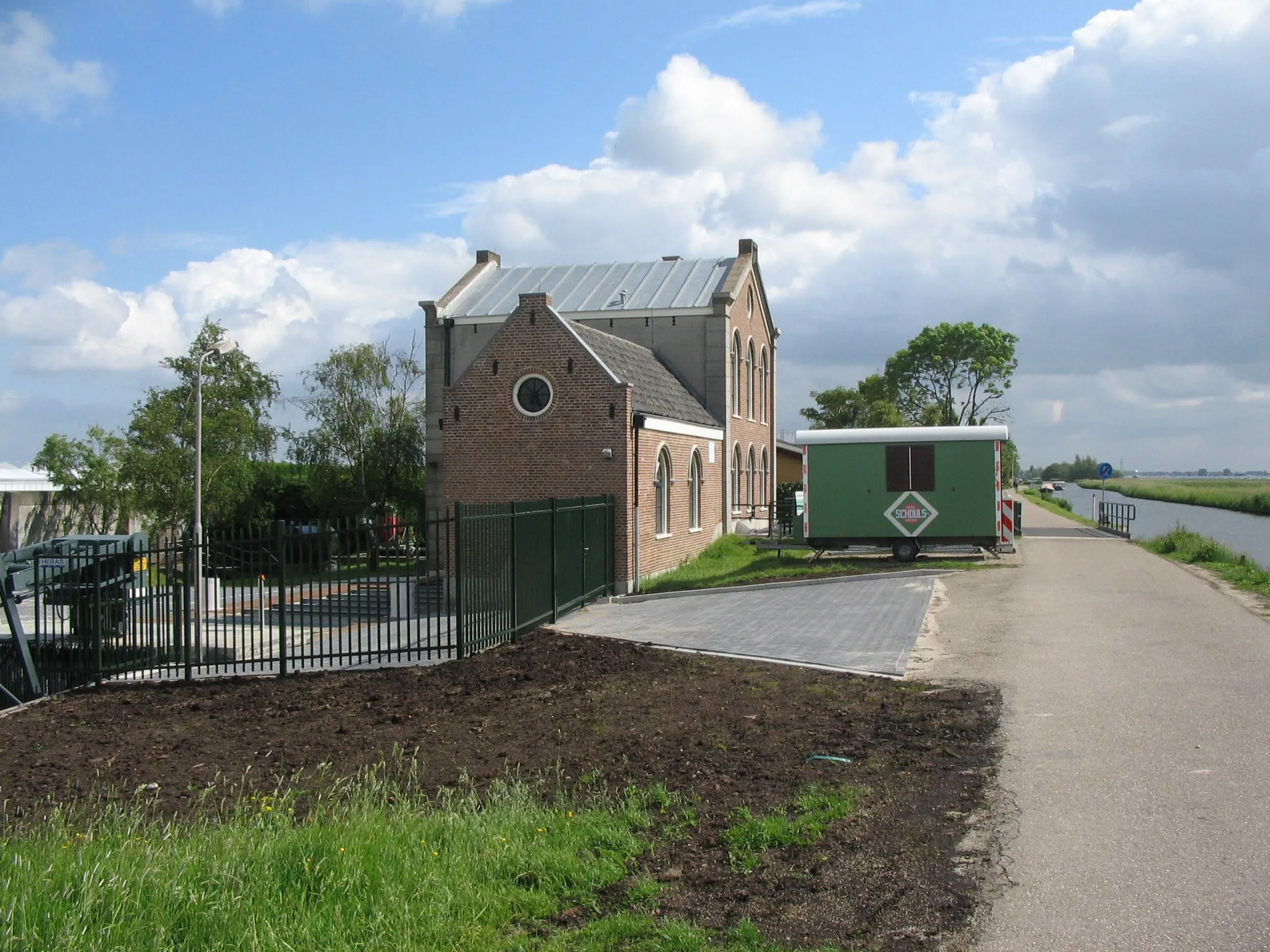 Photo showing: Gemaal Oude en Nieuwe Broekpolder in Kwintsheul uit 1880, gemeente Westland, provincie Zuid-Holland (Nederland)